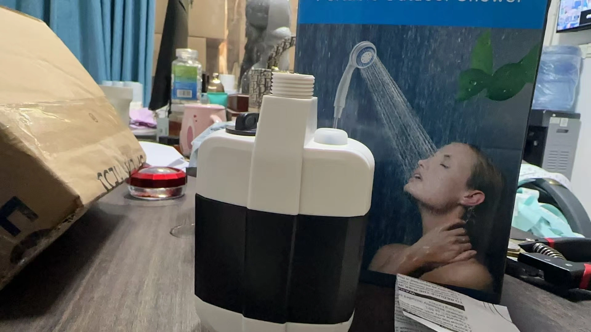 USB charging showerhead, outdoor bathing wonder, household electric shower, dormitory rental, rural portable and simple outdoor bathing wonder, field construction site dormitory simple electric shower, dormitory rural household portable showerhead detail image 2