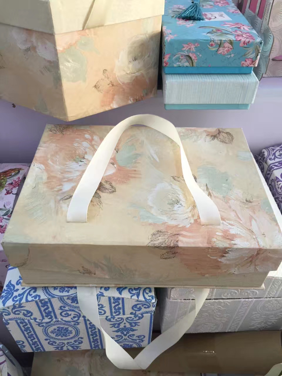 创意耳饰卡纸首饰盒 悬浮盒设计 独特首饰展示盒 gay友好款式 高级首饰收纳盒