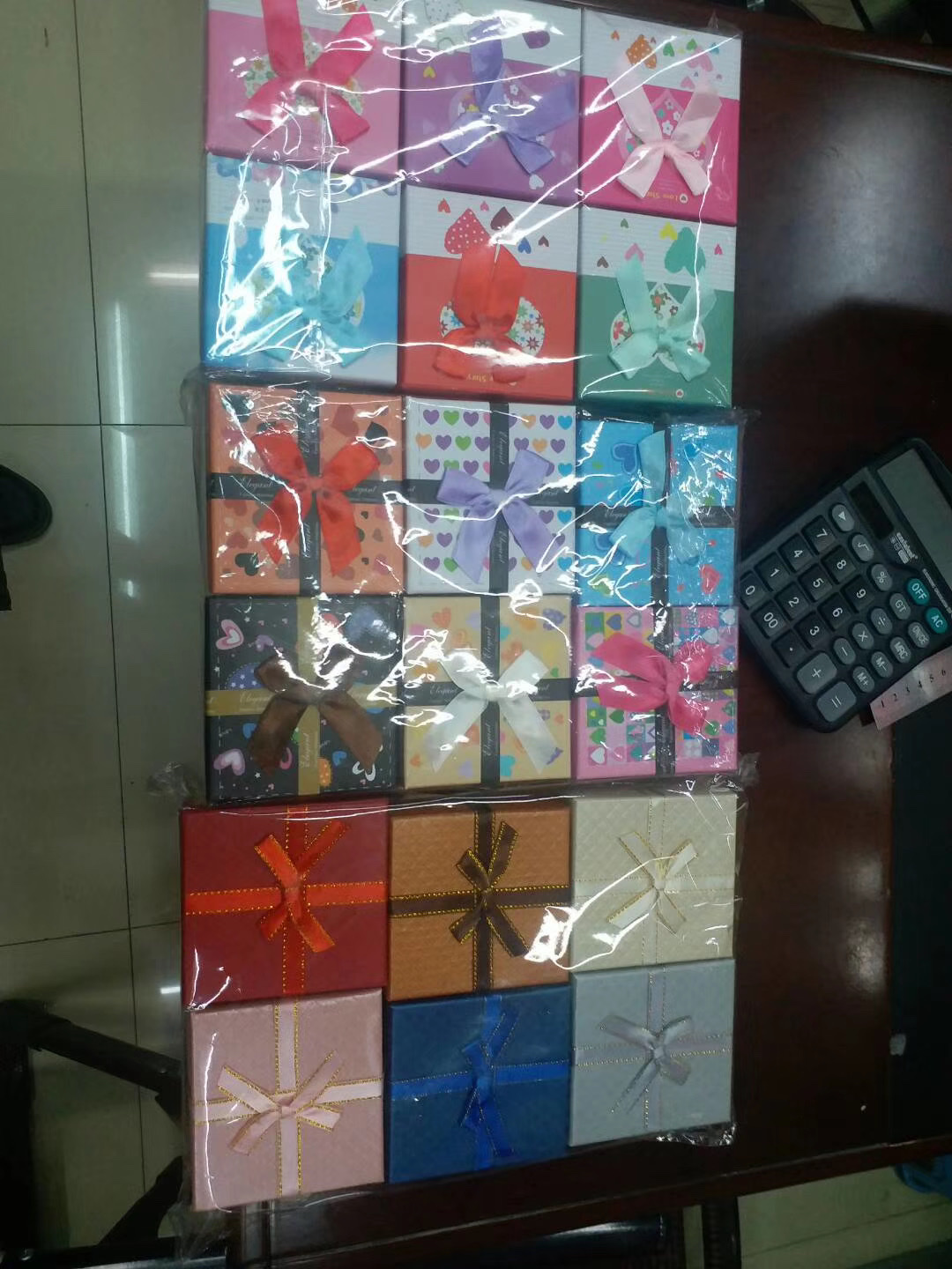 项链包装盒 创意首饰盒装饰设计 智能机电话六角机械手表裤子搭配推荐 时尚男女款创意首饰包装盒项链包装盒详情图4