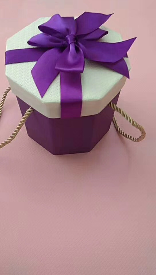 天地盖轻奢化妆品礼品盒 伴手礼专用包装盒子 精致盲盒盒设计 抽纸巾盒实用美观细节图