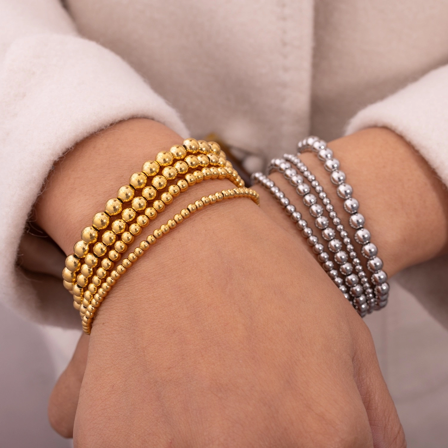 European and American ins fashion, simple and trendy jewelry, niche retro stainless steel plated with 18K elastic beads bracelet detail image 2