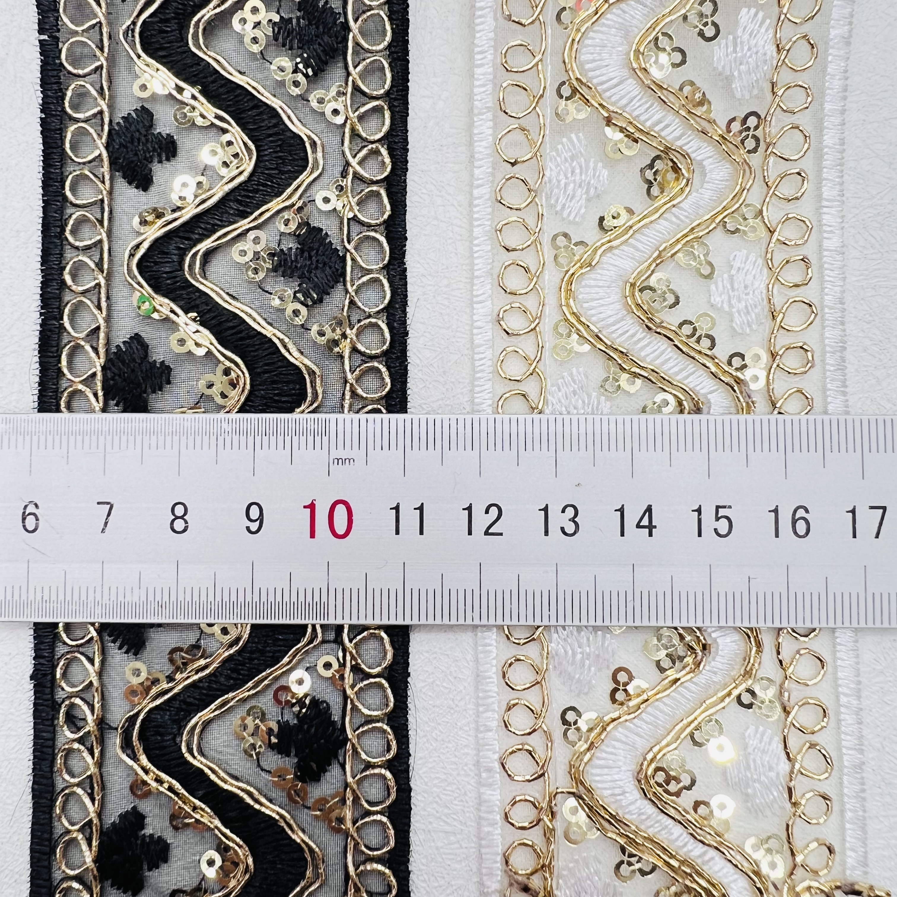 绣花蕾丝花边辅料 精美布料花边装饰 时尚手工DIY材料 高档服装装饰配件产品图