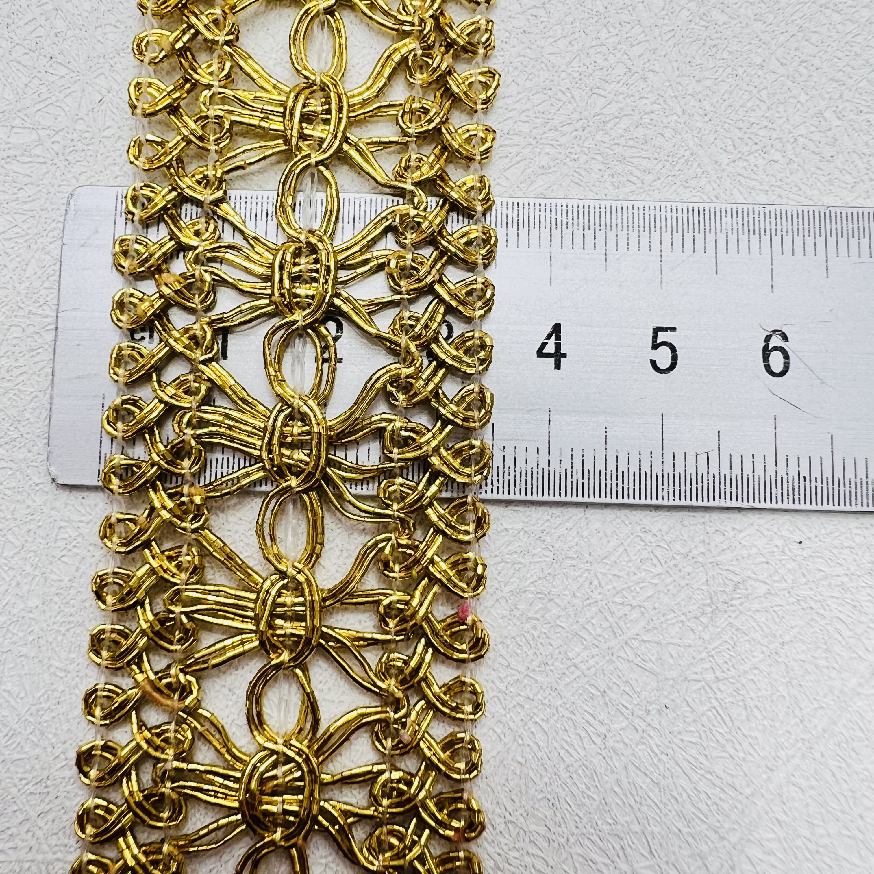Hollowed-out hanging decorative lace trim, lace trim decorative fabric, DIY handcrafted material, beautiful and durable Item Picture