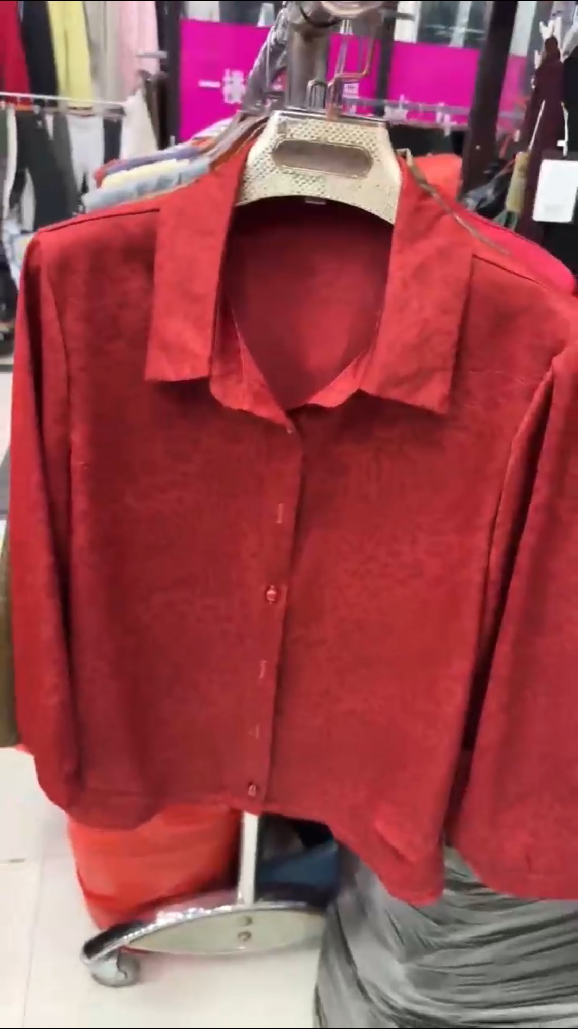 New product launch: Spring/Autumn 2025 Women's deep red long-sleeved top, a trendy and fashionable middle-aged outfit, available in sizes from XL to 5XL pic 3