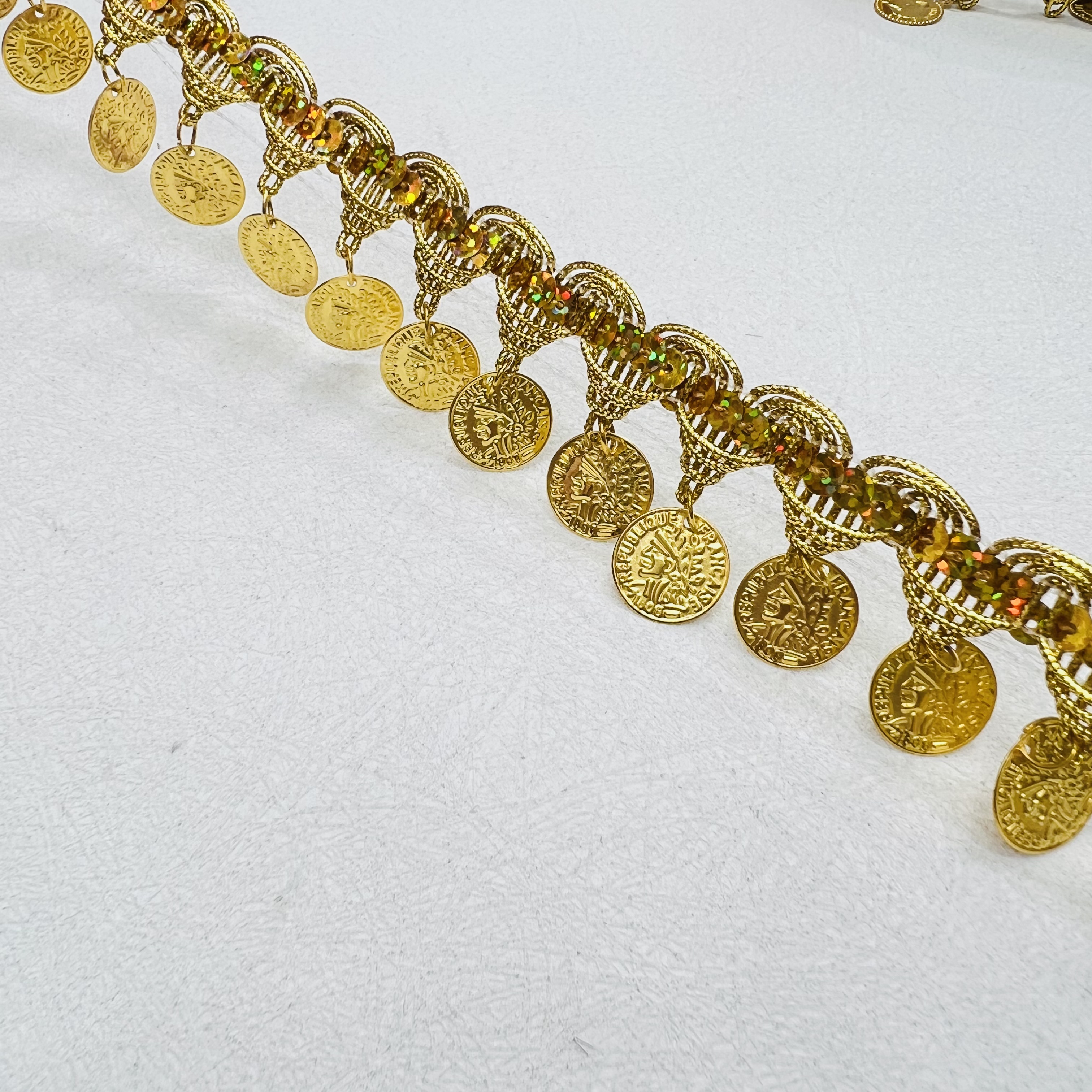 珠片小宝塔吊男人头挂饰手工花边装饰辅料 舞台效果高档手工DIY布料花边创意家居装饰材料产品图