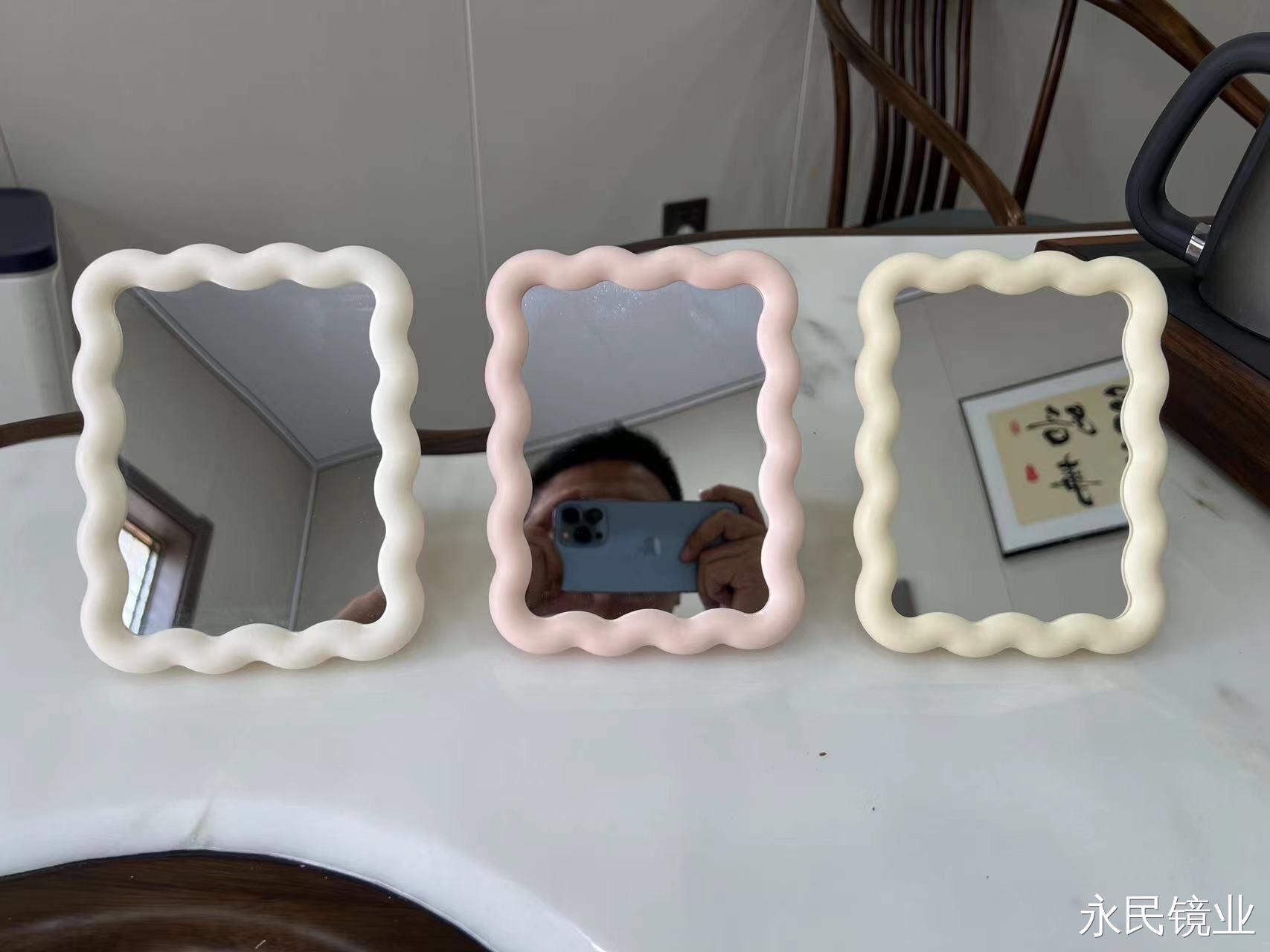【永民镜业】1044云朵方形化妆镜，工厂直销宿舍便携百搭工厂直销家用百搭精致小巧工厂直销外贸大货便宜化妆镜放置于桌面