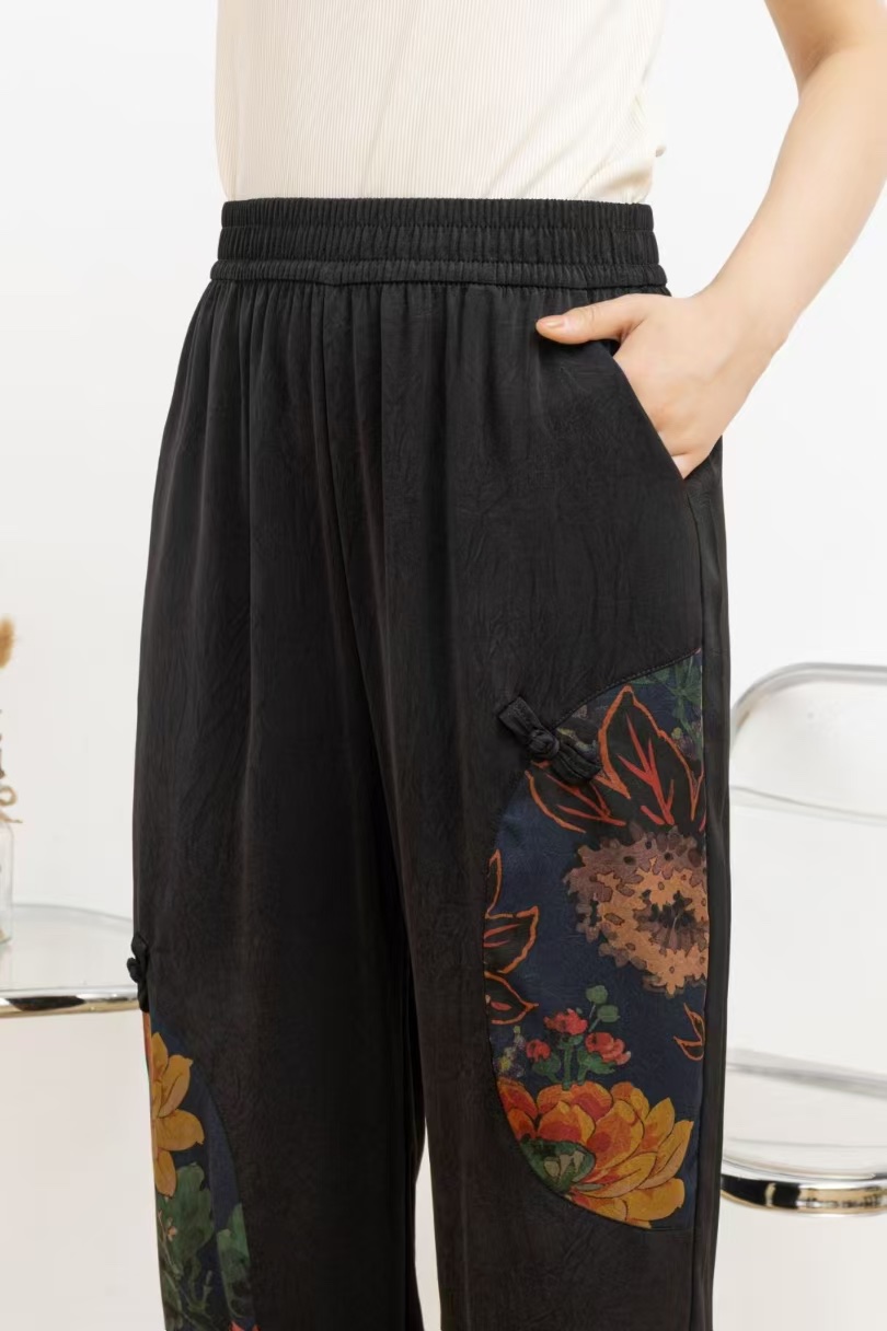 In the spring and autumn of 2025, women's trousers with floral patterns are simple, fashionable and trendy new casual women's trousers in uniform sizes Application Scenario
