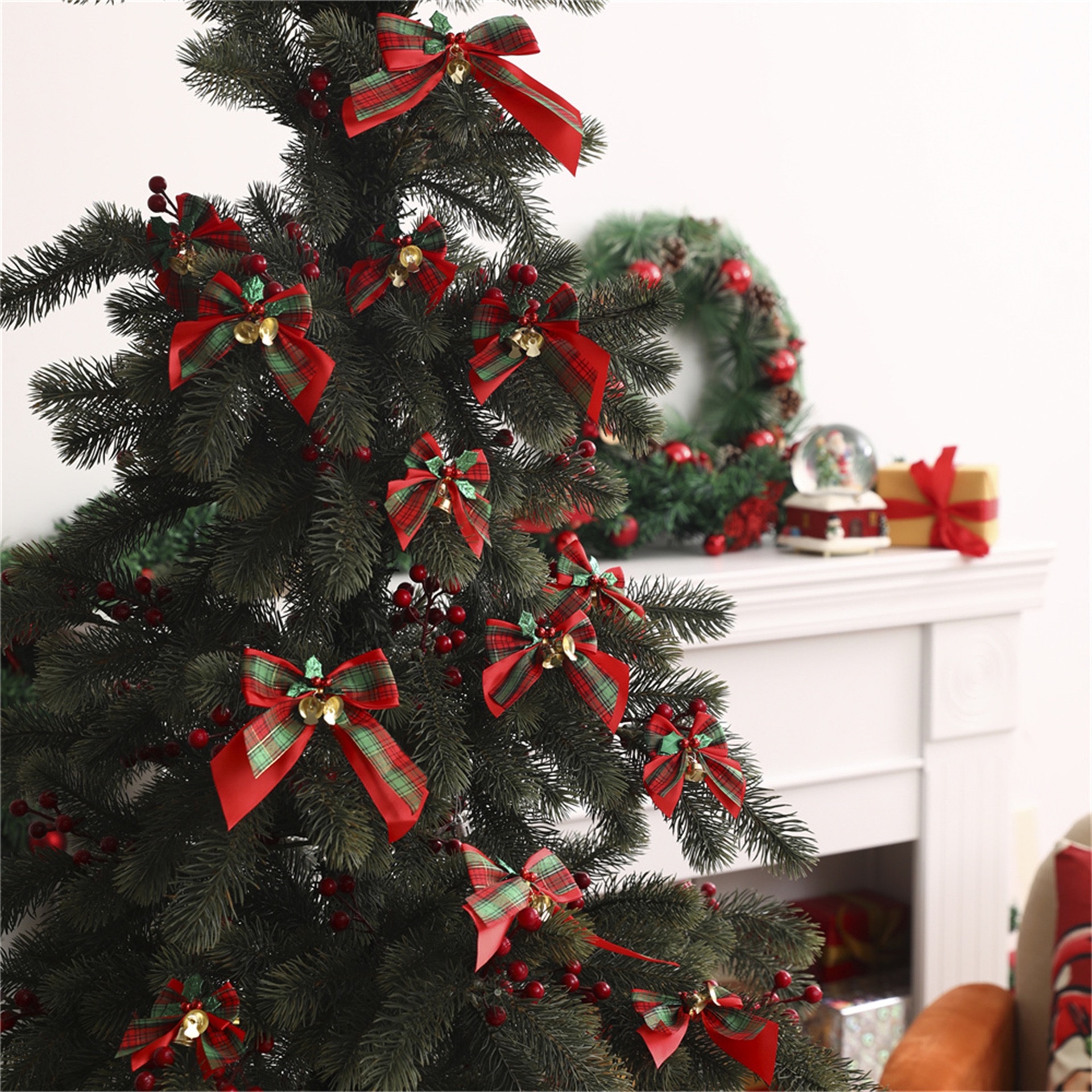 蝴蝶结圣诞树装饰圣诞节礼盒装扮圣诞diy配饰蝴蝶结铃铛挂饰
婚礼装饰