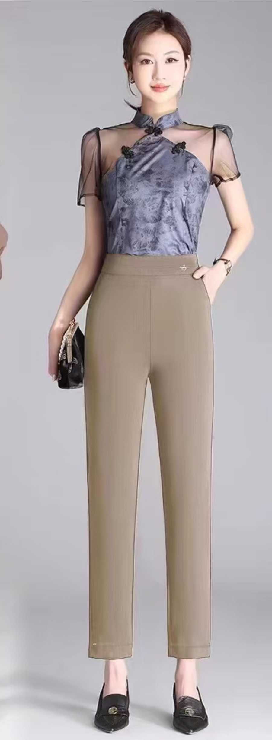 For the Spring and autumn of 2025, women's straight-leg pants are versatile, simple, height-enhancing, slimming, fashionable and trendy new women's wear in black khaki. The sizes range from 2XL to 5XL detail image 3