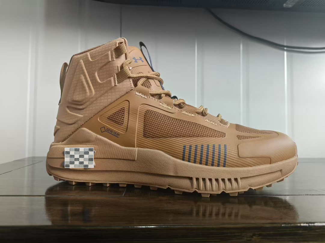 其他户外鞋实物图