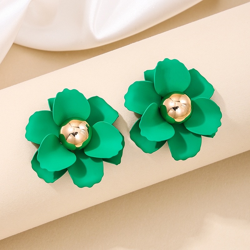 European and American spring sweet and fresh metal forest floral women's stud earrings, a versatile daily style Item Picture