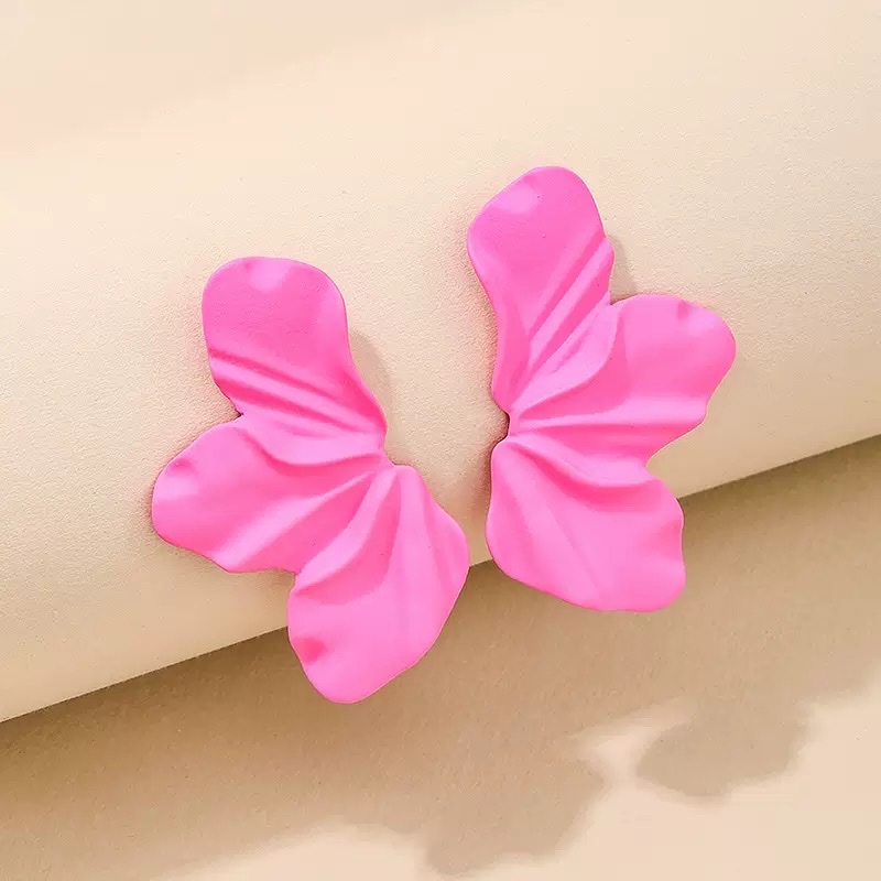 European and American retro exaggerated flower earrings, simple and elegant, matte irregular petal candy-colored alloy stud earrings for women