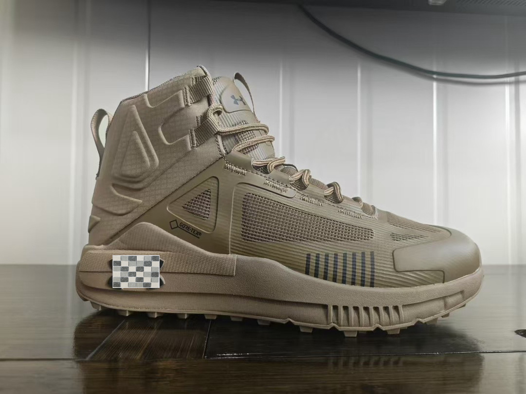 户外登山鞋防滑耐磨徒步鞋Verge2.0越野跑男款中帮Outdoor shoes Tactical boots白底实物图