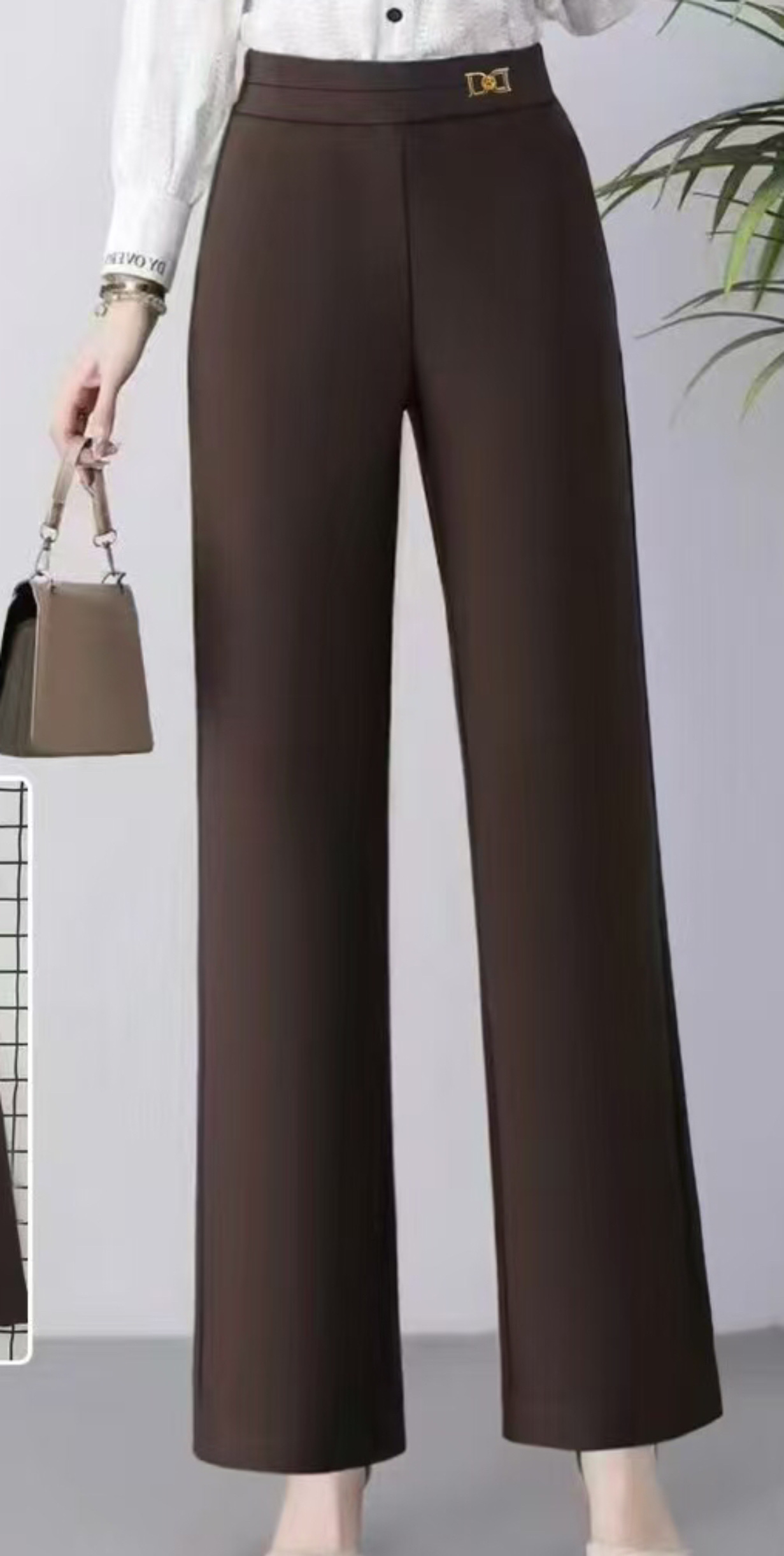 For the Spring and autumn of 2025, straight-leg women's pants are simple, height-enhancing, slimming and fashionable. New women's coffee-colored pants are available in sizes ranging from 2XL to 5XL Application Scenario