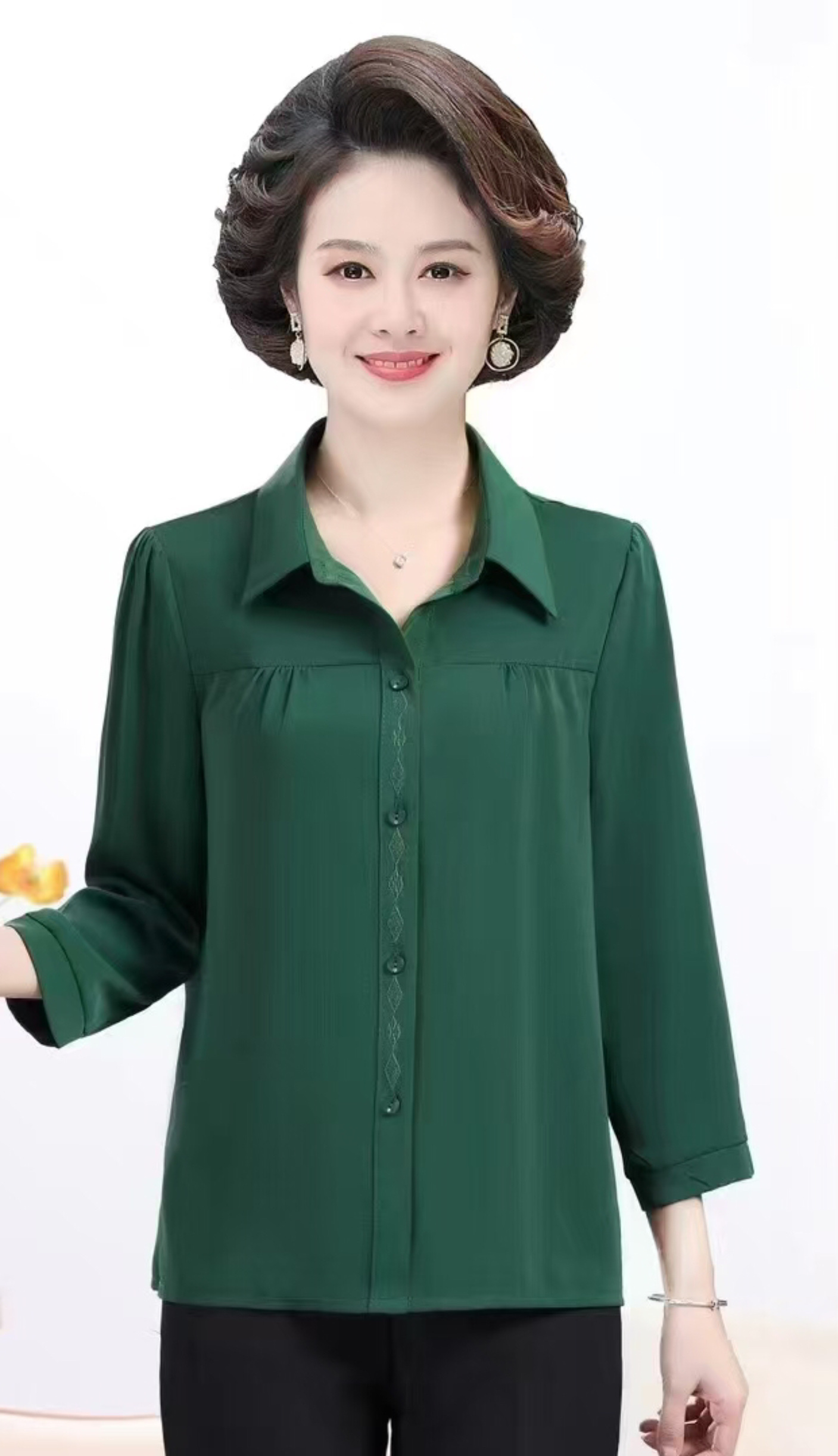 New arrivals for Spring/Autumn 2025 women's wear: Green long-sleeved tops, trendy and fashionable middle-aged clothing, available in sizes from XL to 3XL Specification image