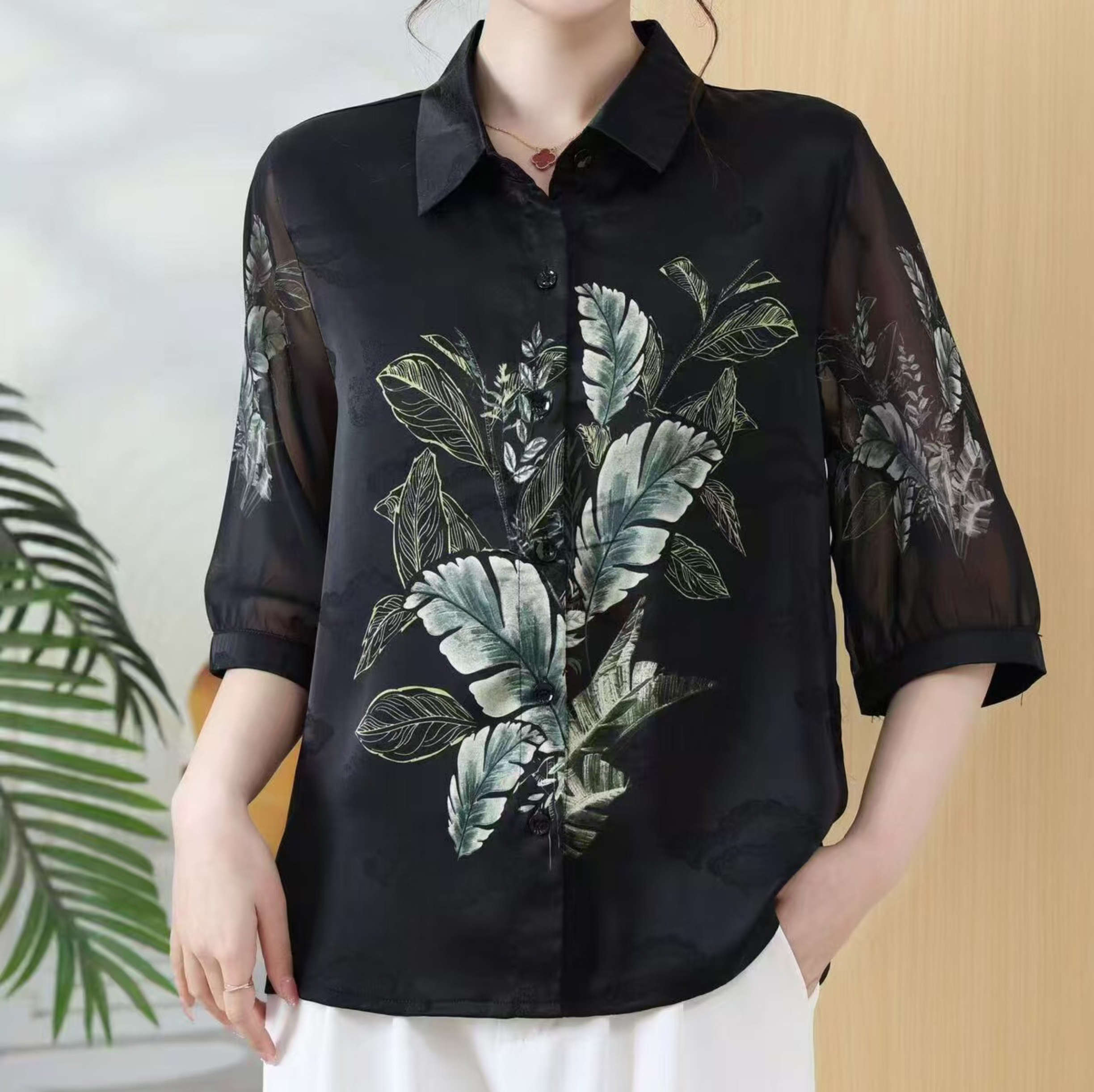 New arrivals: Spring/Autumn 2025 Women's wear with large floral mid-sleeved tops. Trendy middle-aged clothing in sizes ranging from XL to 3XL