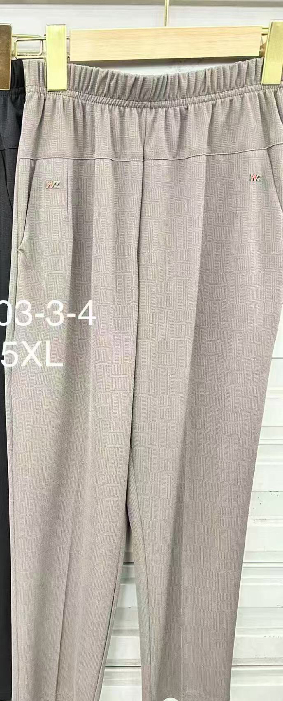 For the Spring and autumn of 2025, women's straight-leg pants are simple, fashionable and trendy. New black women's pants in sizes ranging from L to 5XL pic 4