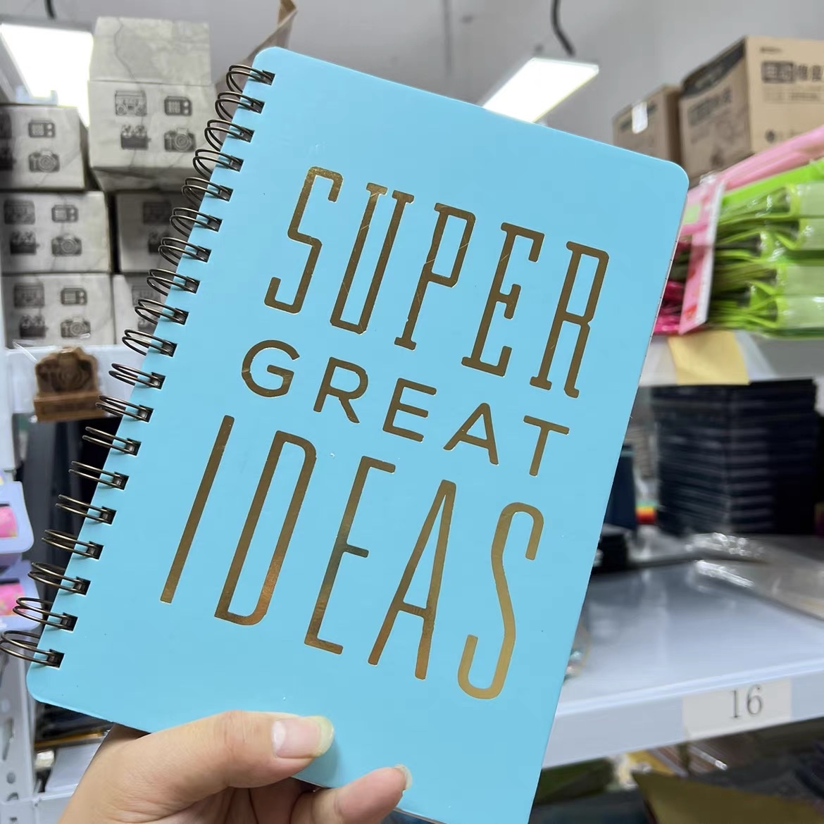 Customized notebooks for export to the Spanish market, Libyan notebooks, checkered iron nail notebooks, saddle nail notebooks, and landscape covers are available for customization Application Scenario