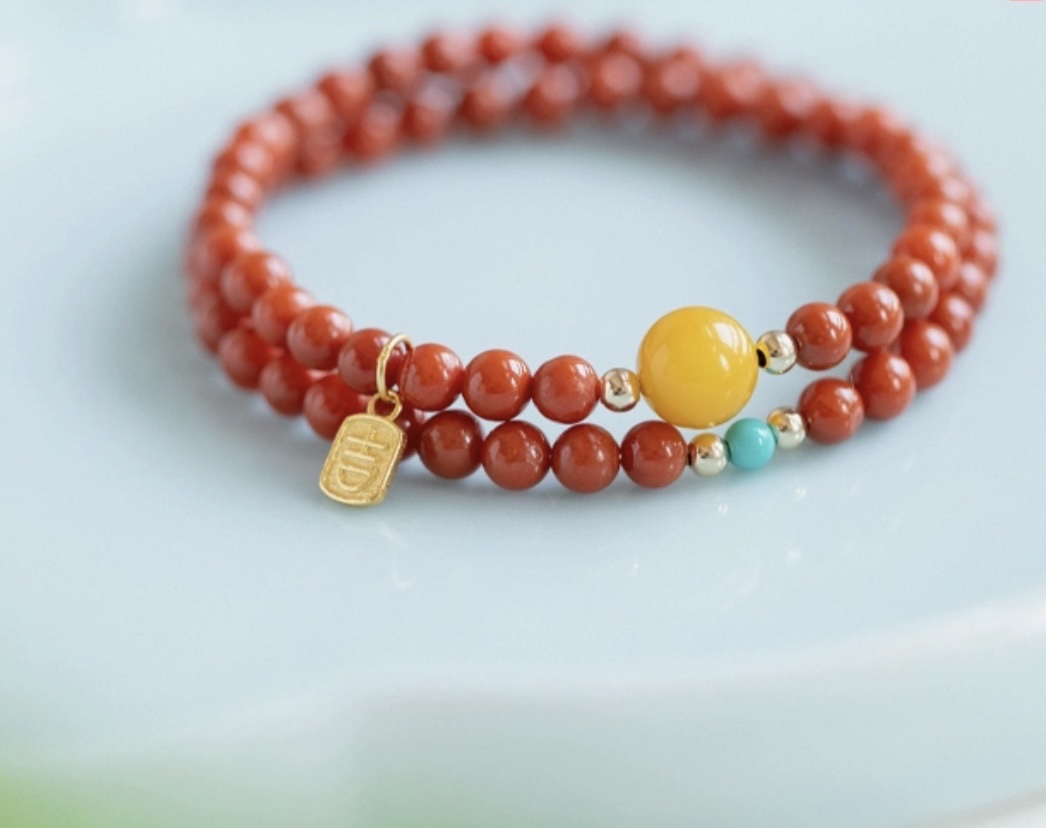 Nan Hong multi-ring natural beeswax original turquoise double-ring bracelet, red bracelet for women in their zodiac year Item Picture