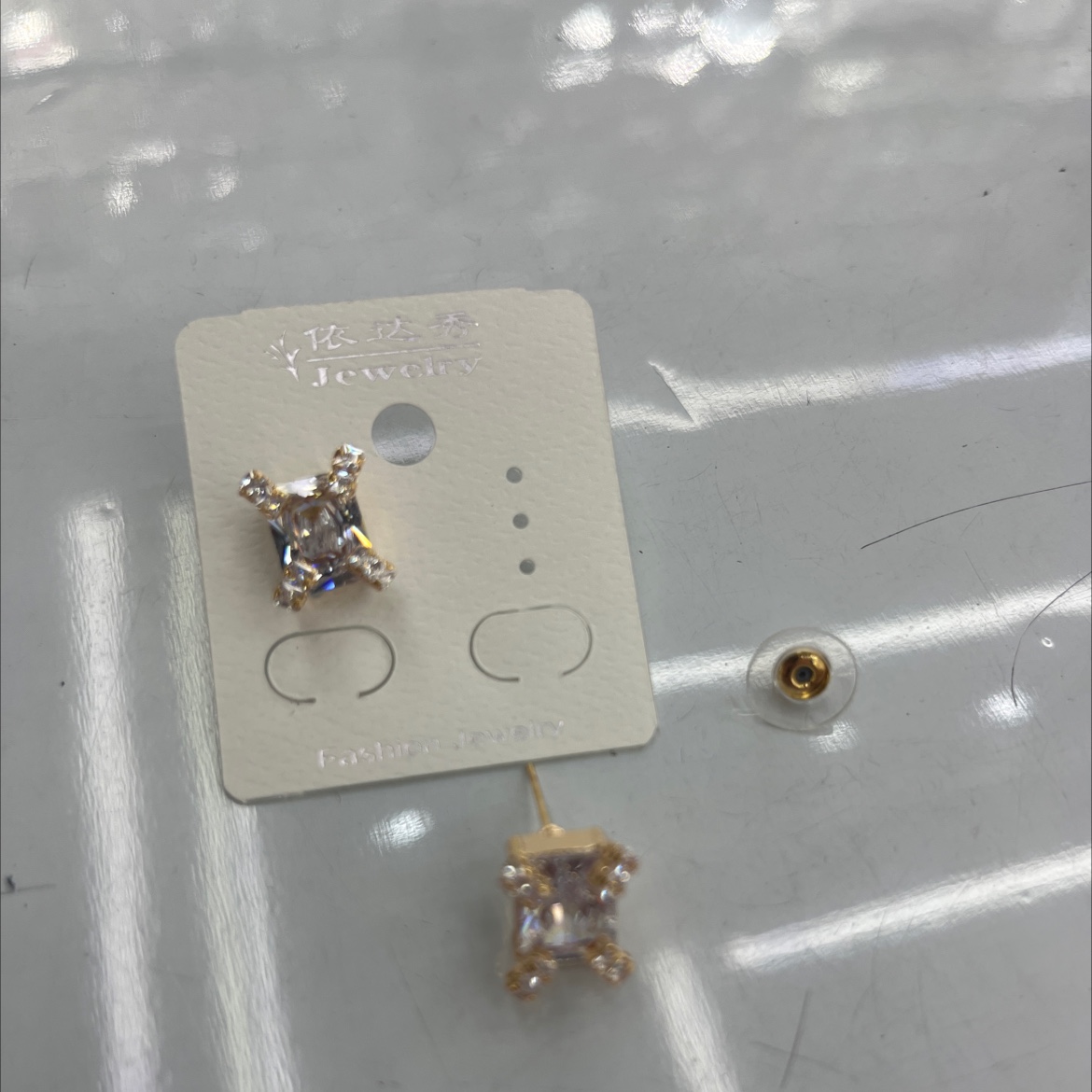 锆石闪亮耳钉方形耳饰 高级感饰品 时尚潮流耳环 耐磨耐腐蚀不过敏闪亮经典流形大方耳钉详情图5