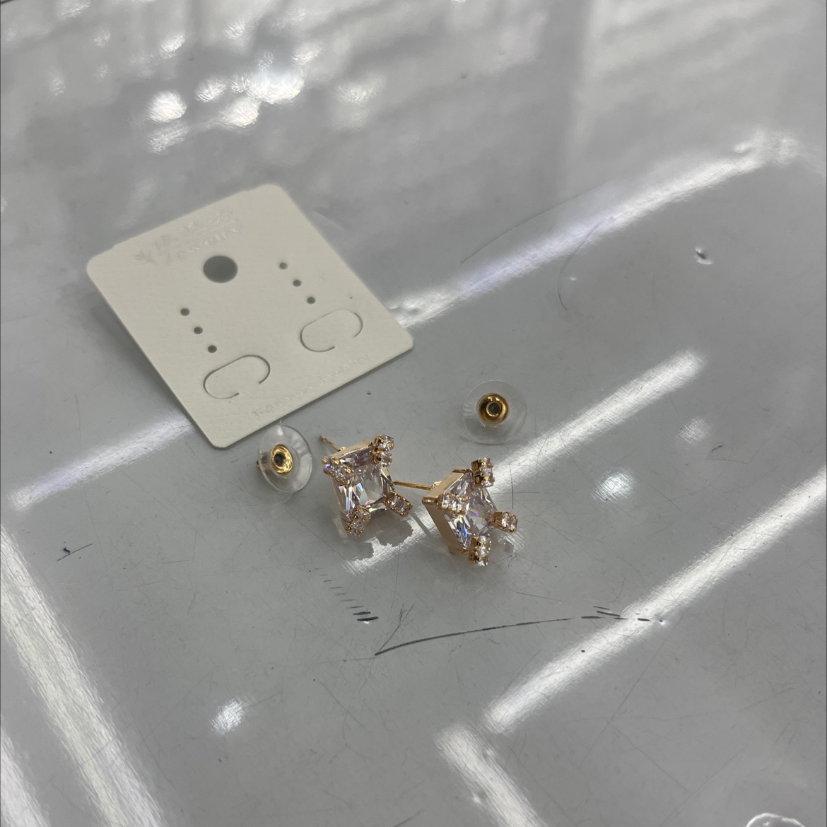 锆石闪亮耳钉方形耳饰 高级感饰品 时尚潮流耳环 耐磨耐腐蚀不过敏闪亮经典流形大方耳钉详情图2