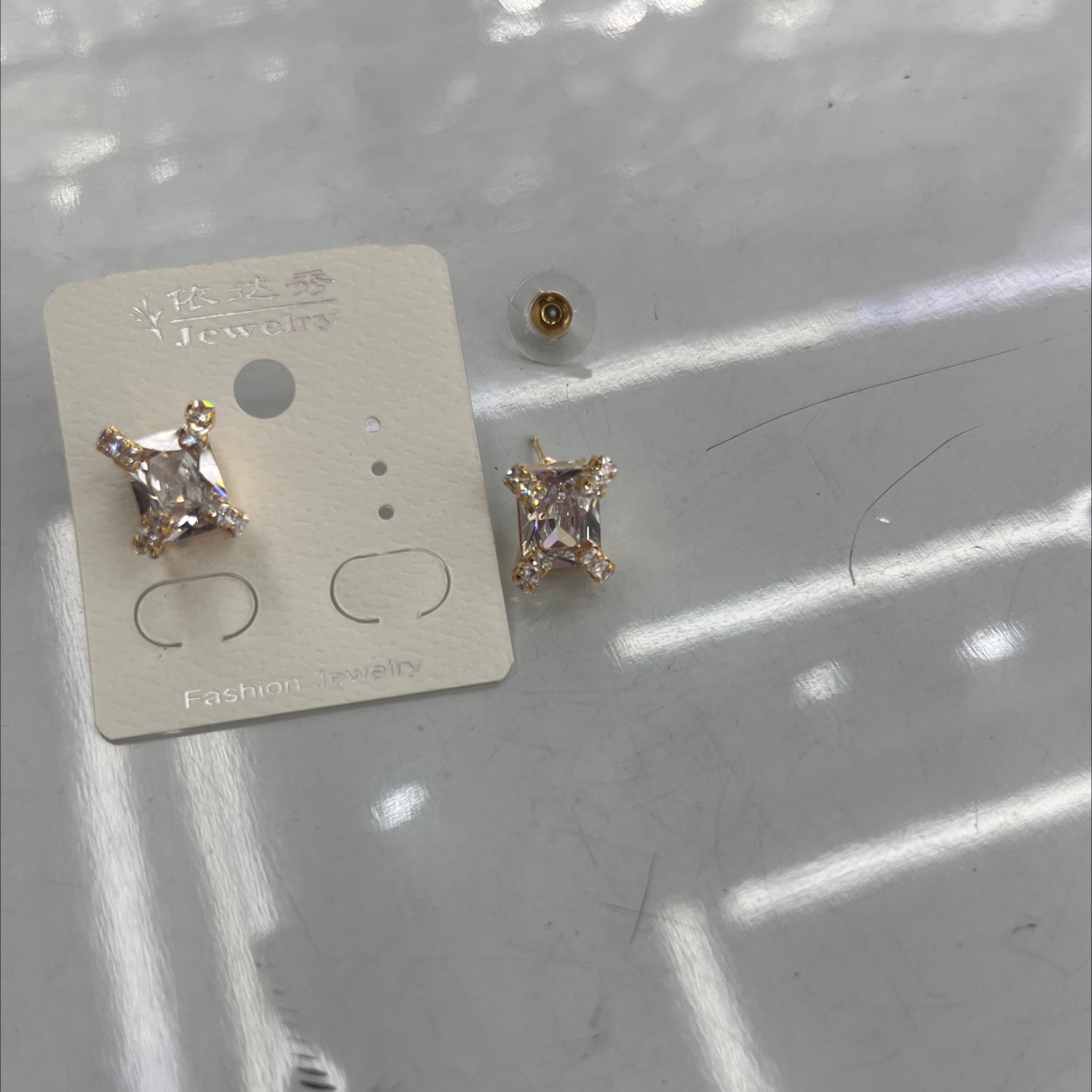 锆石闪亮耳钉方形耳饰 高级感饰品 时尚潮流耳环 耐磨耐腐蚀不过敏闪亮经典流形大方耳钉详情图4