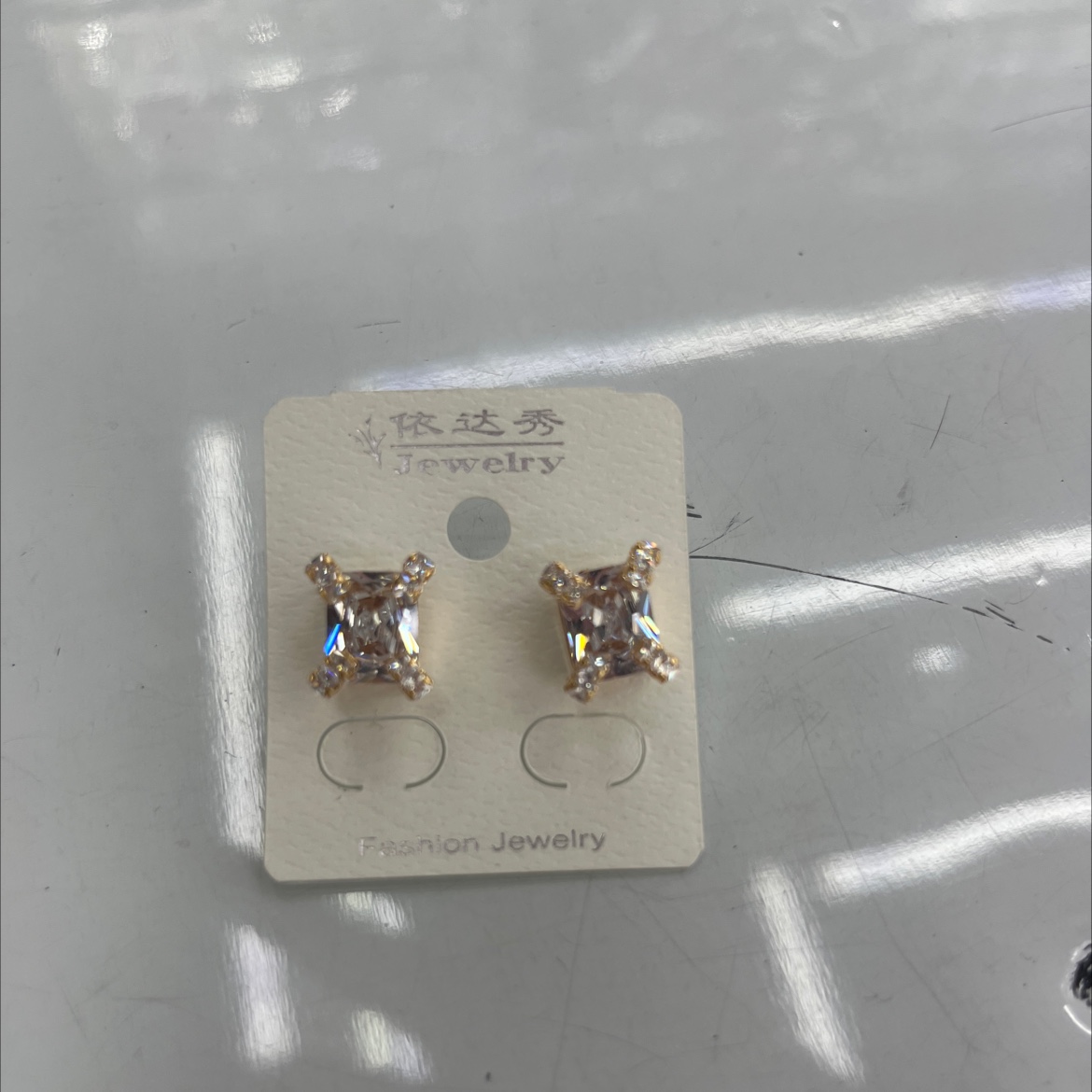 锆石闪亮耳钉方形耳饰 高级感饰品 时尚潮流耳环 耐磨耐腐蚀不过敏闪亮经典流形大方耳钉