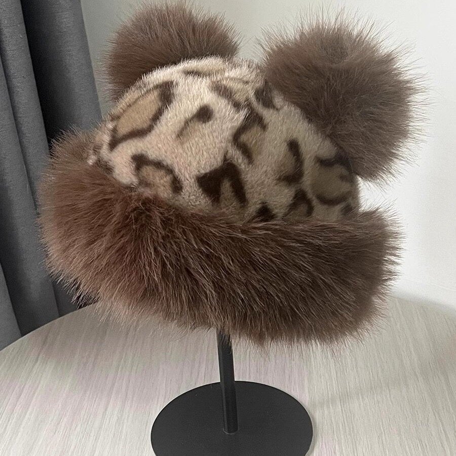 2025 New retro leopard print Mongolian hat for women's winter, cute bear Lei Feng hat, thickened warm ear-protecting velvet hat detail image 4