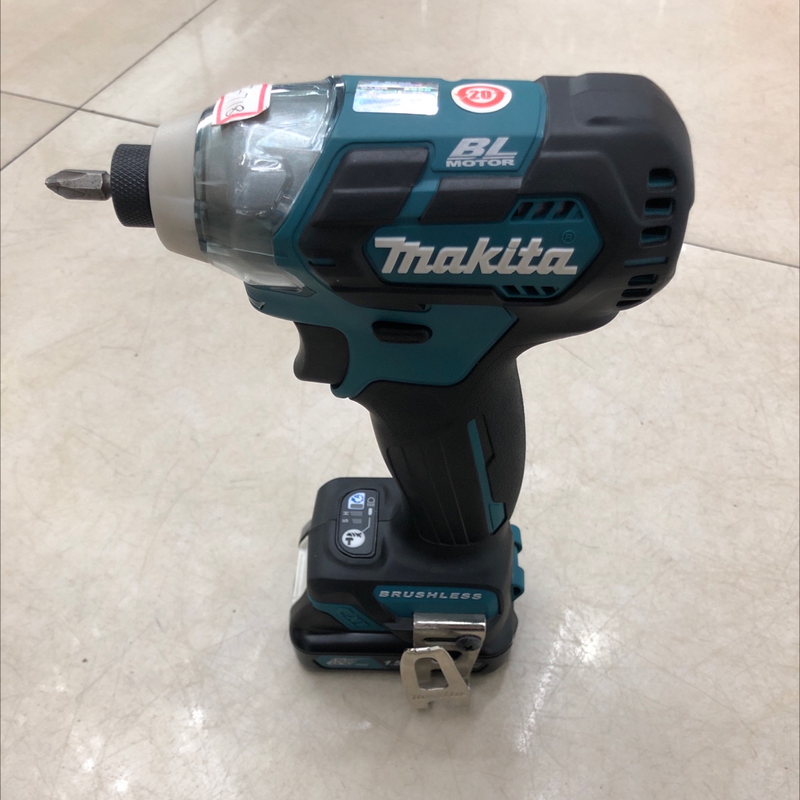 MAKITA Rechargeable impact Screwdriver TD00