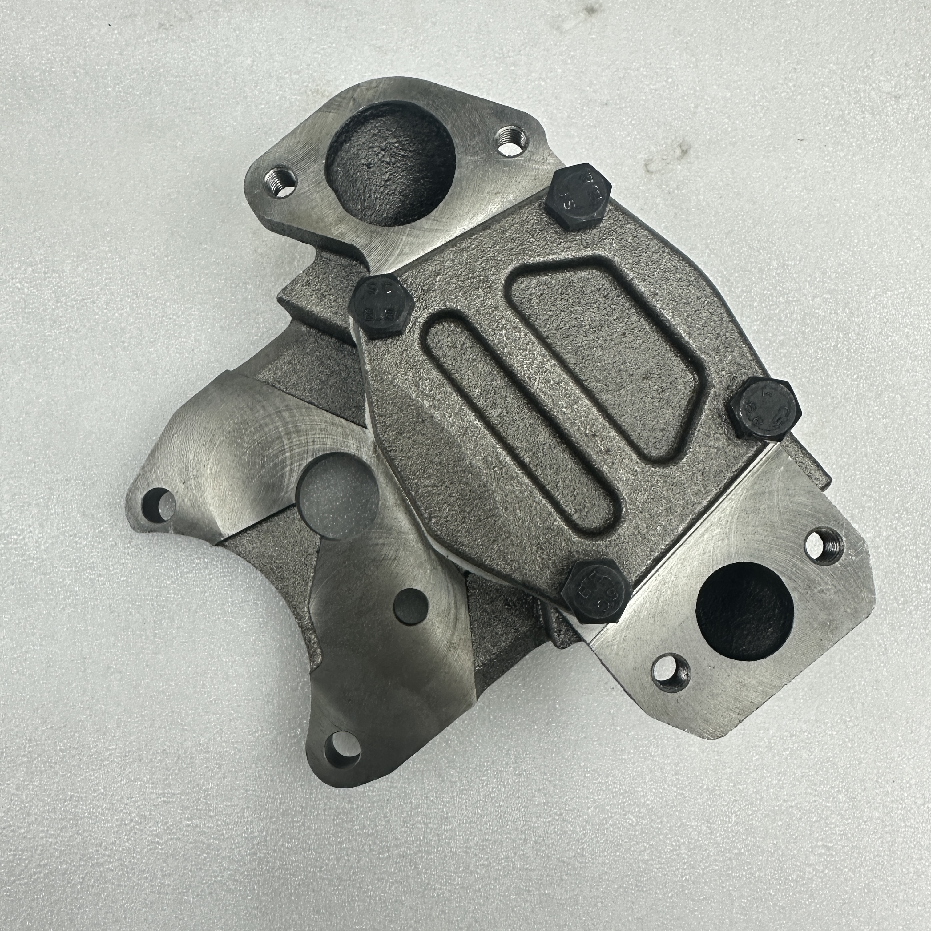 وتطبق قطع غيار السيارات الهندسية على مضخة الوقود 4132F057 الخاصة بمحركات شركة بيركنز Specification image