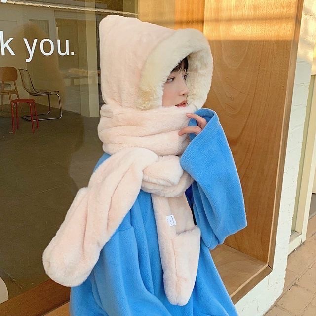 A new winter plush hat for women, a warm, thickened and fleece three-piece set of scarf, hat and gloves. It's cute for cycling detail image 5
