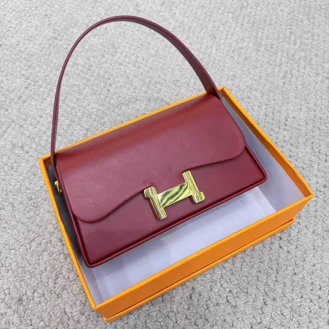 包包女包小众设计质感简约时尚单肩斜挎包洋气H扣小方包白底实物图