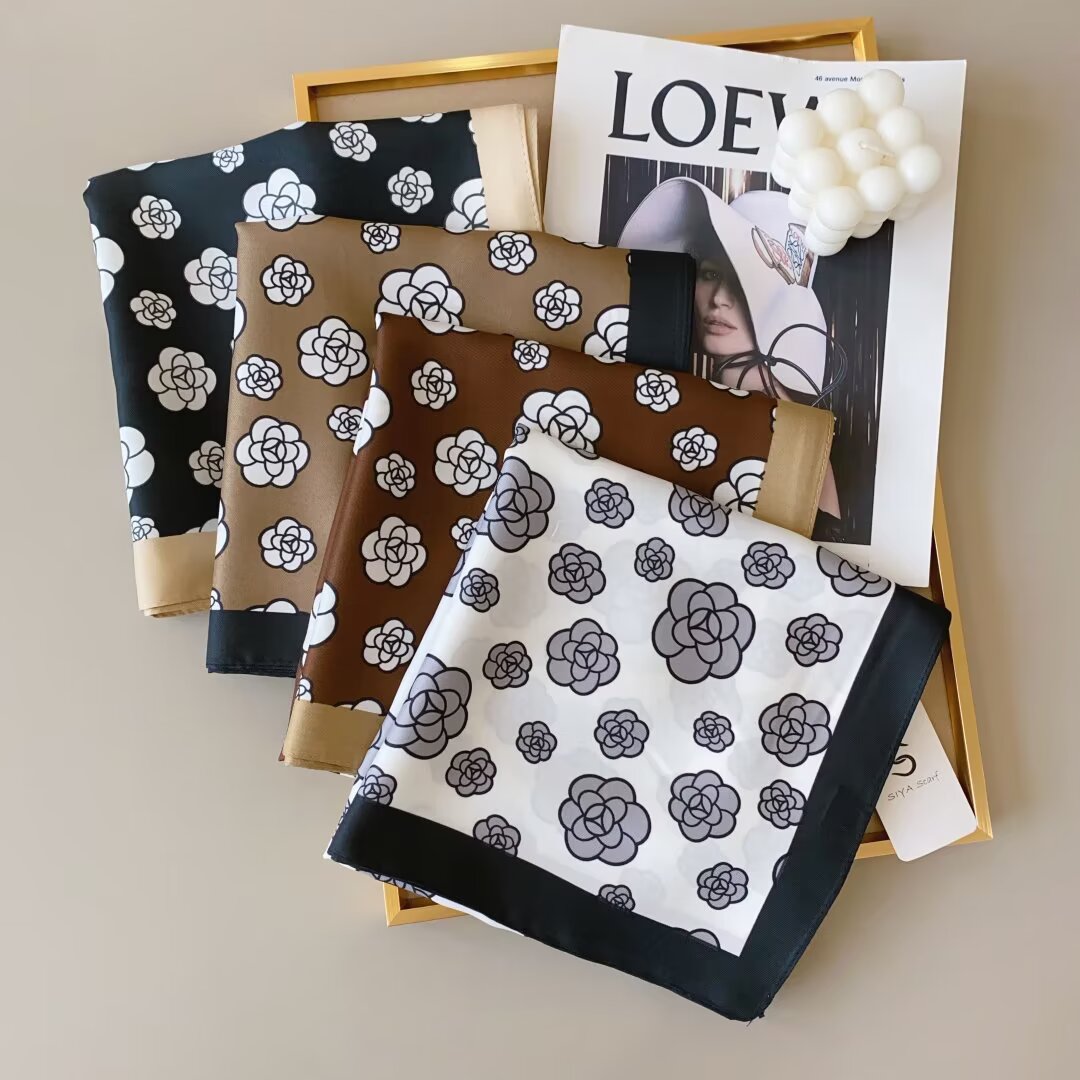 围巾/丝巾/披肩 配件实物图