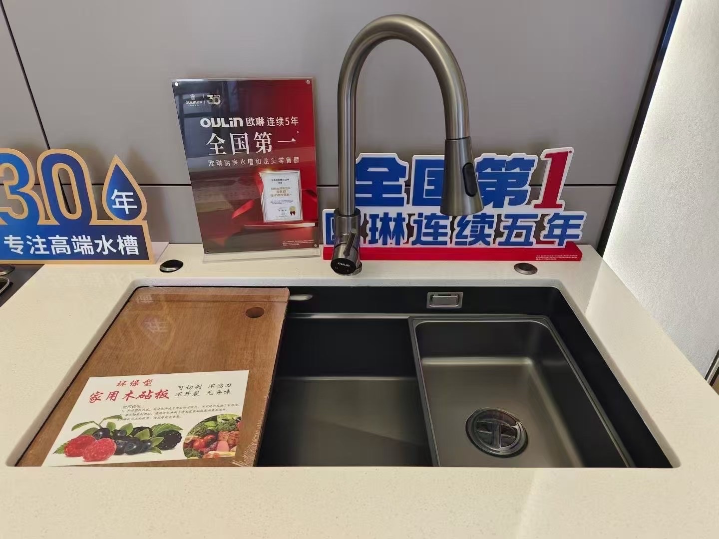 Stainless steel sink, large single sink, simple sink for rental house, household kitchen sink, durable and easy to clean sink Application Scenario