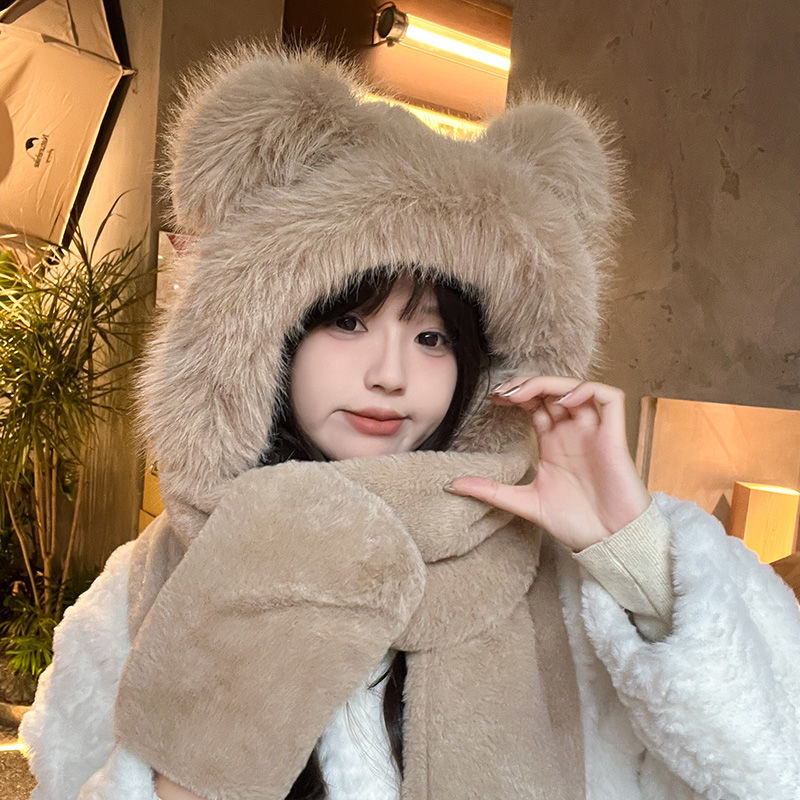 This is a new three-piece set for women in winter 2024, featuring a warm hat, scarf, gloves, and a cute, thick, and versatile scarf detail image 3