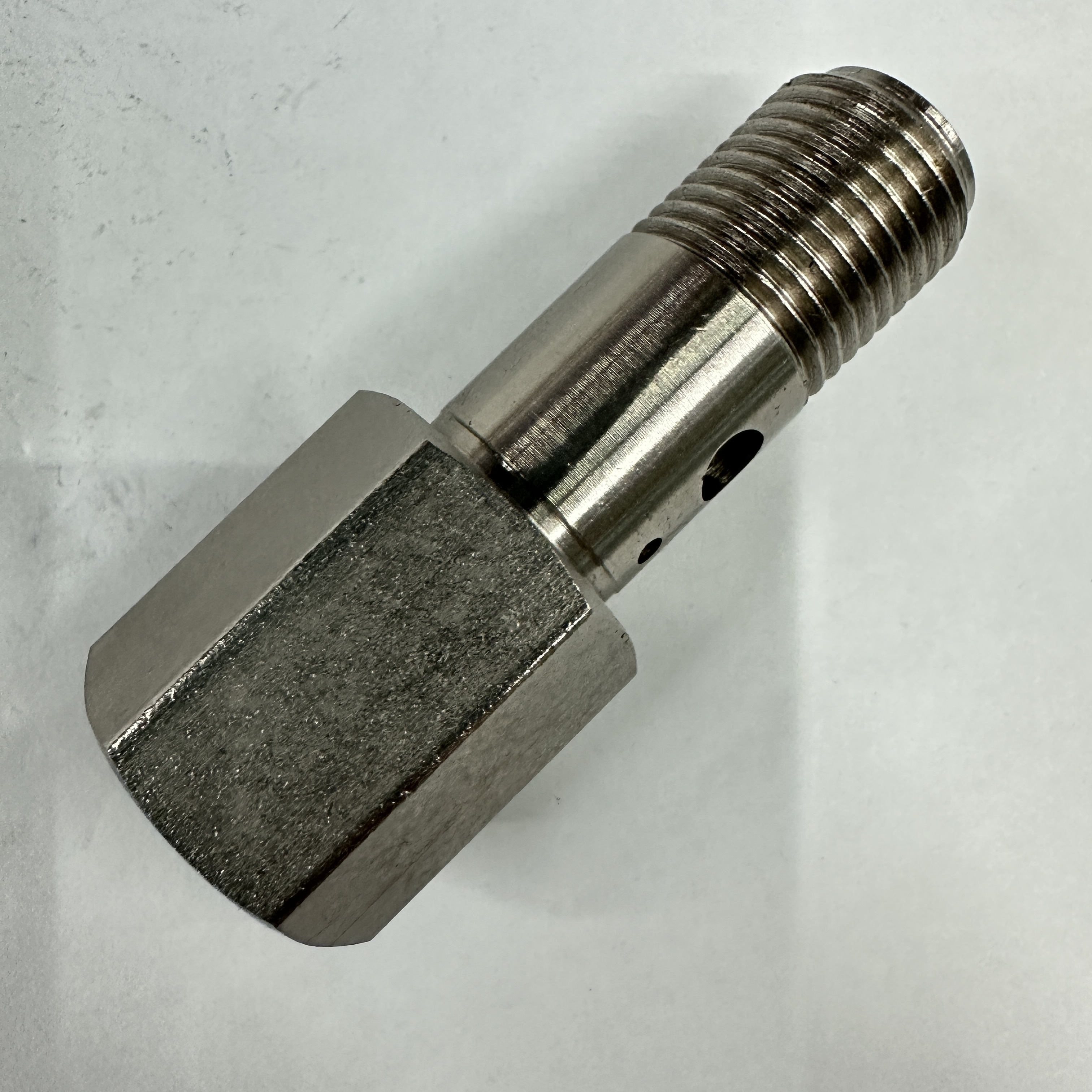 Truck parts are suitable for RENAULT truck Renault engine pressure relief valve 7420715049 Specification image