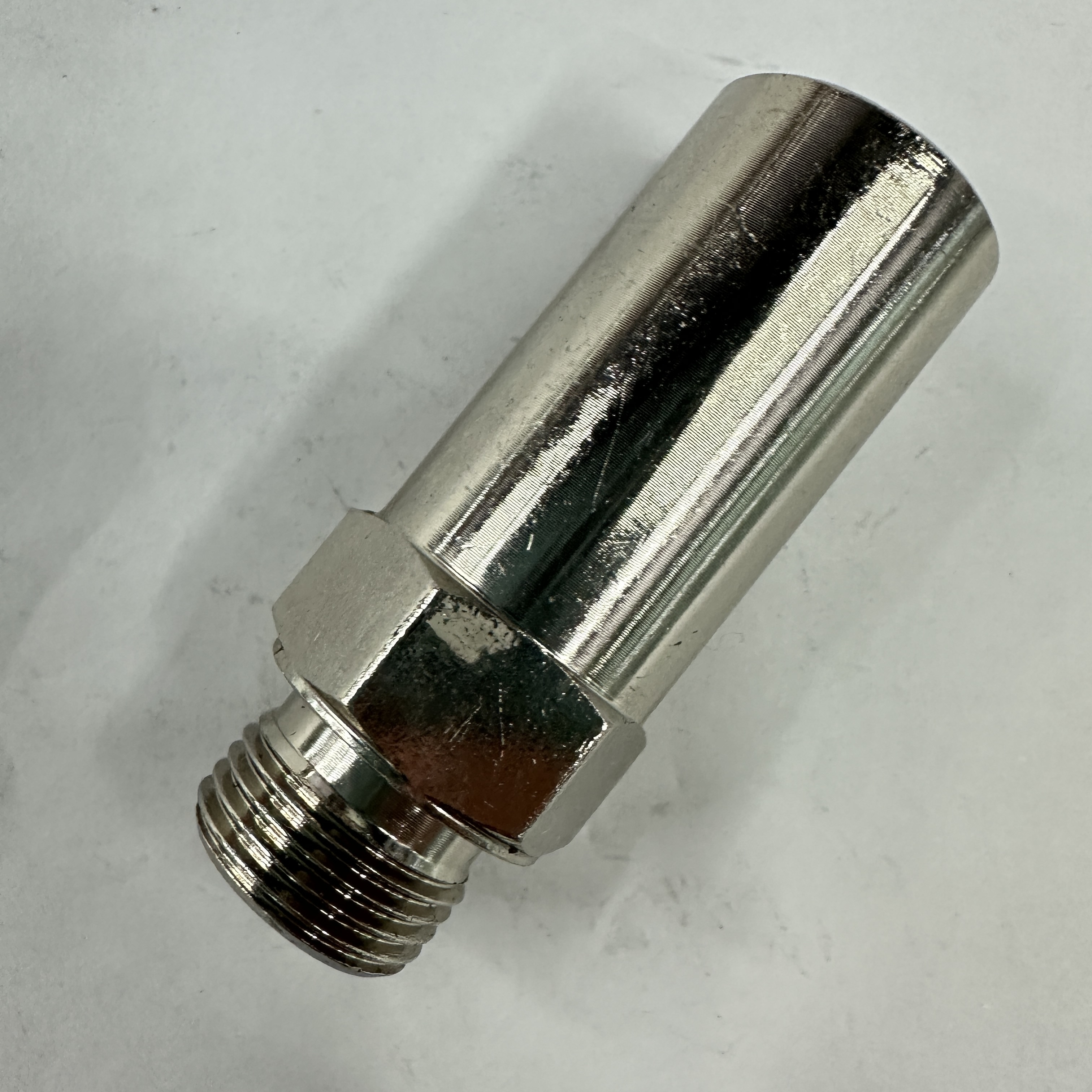 欧系重卡配件适用于RENAULT雷诺卡车发动机泄压阀 5001858409产品图