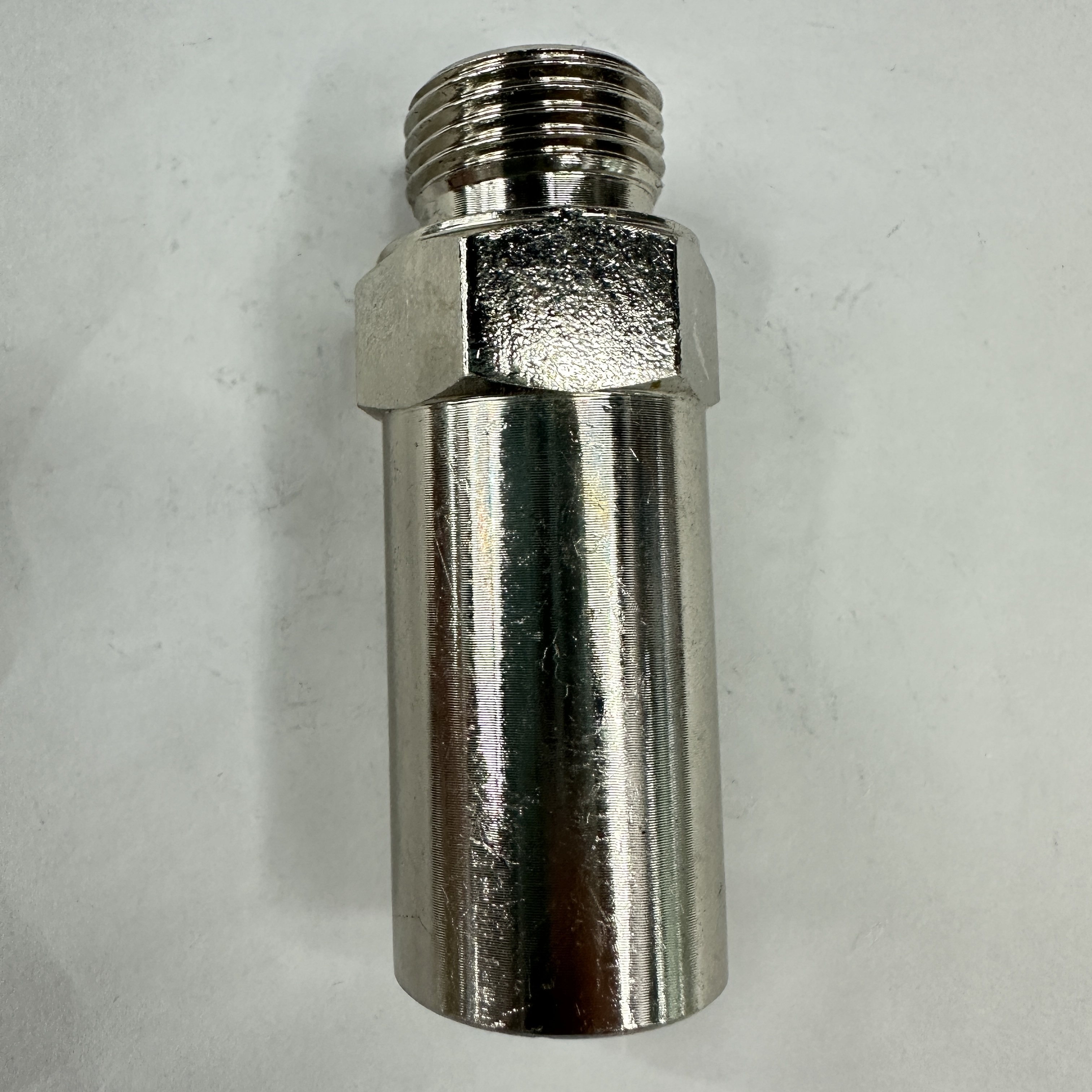 欧系重卡配件适用于RENAULT雷诺卡车发动机泄压阀 5001858409白底实物图