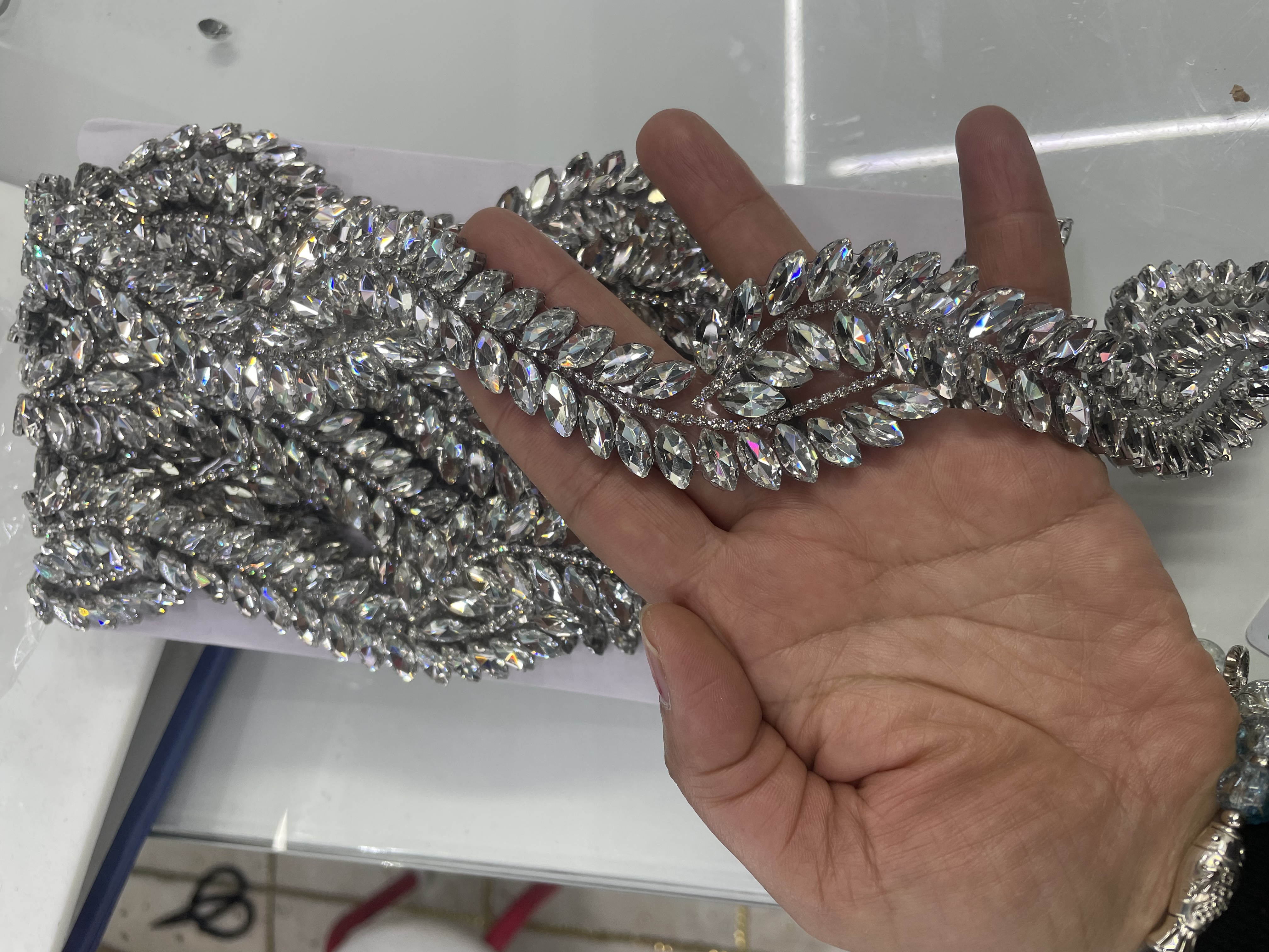 水钻白底实物图