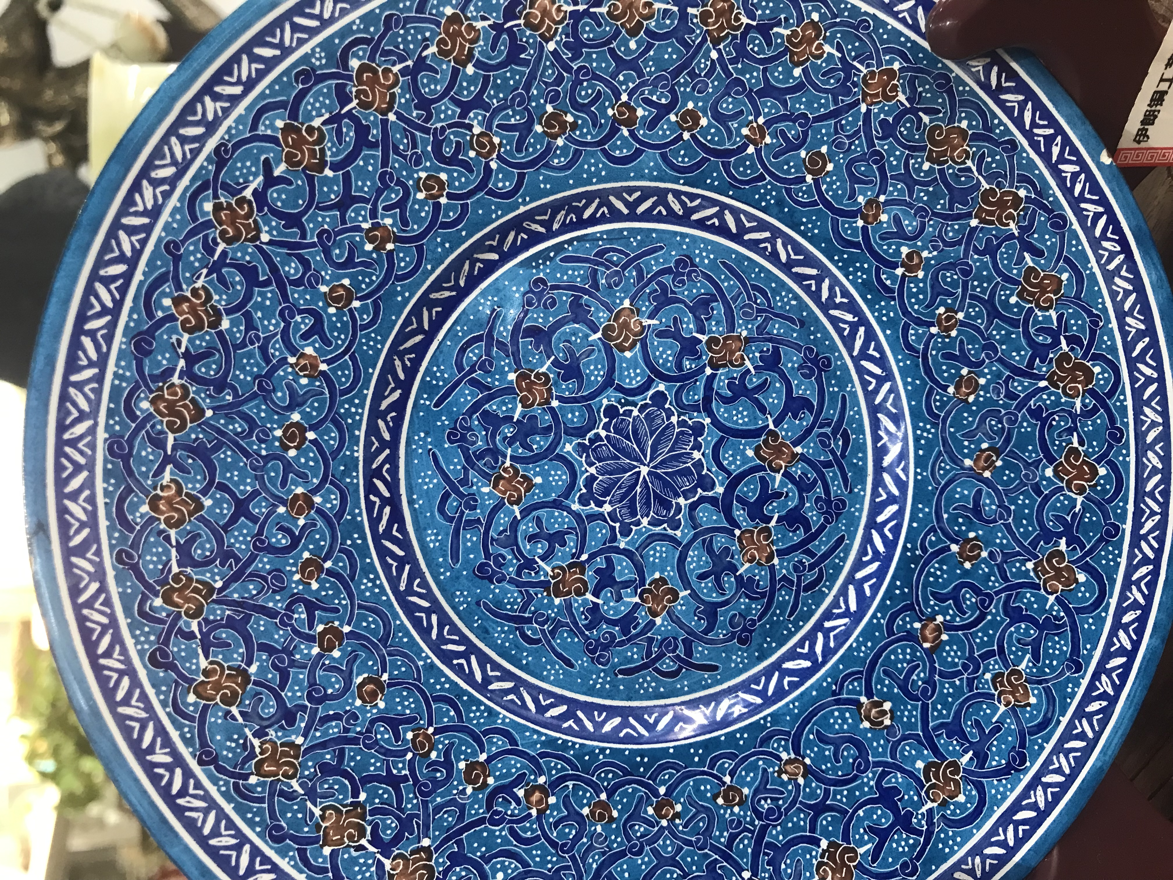 ويمكن تعليق لوحات الزخرفة اليدوية اليدوية الإيرانية إيرينية، التي تحتوي على لوحات ملونة يدوية من نوع كيج الزرق، وقطعة أثرية ممتازة، وميزة الشرق الأوسط # رسم # ألوان # تصميم منـزلي، واسطوانة، details Picture