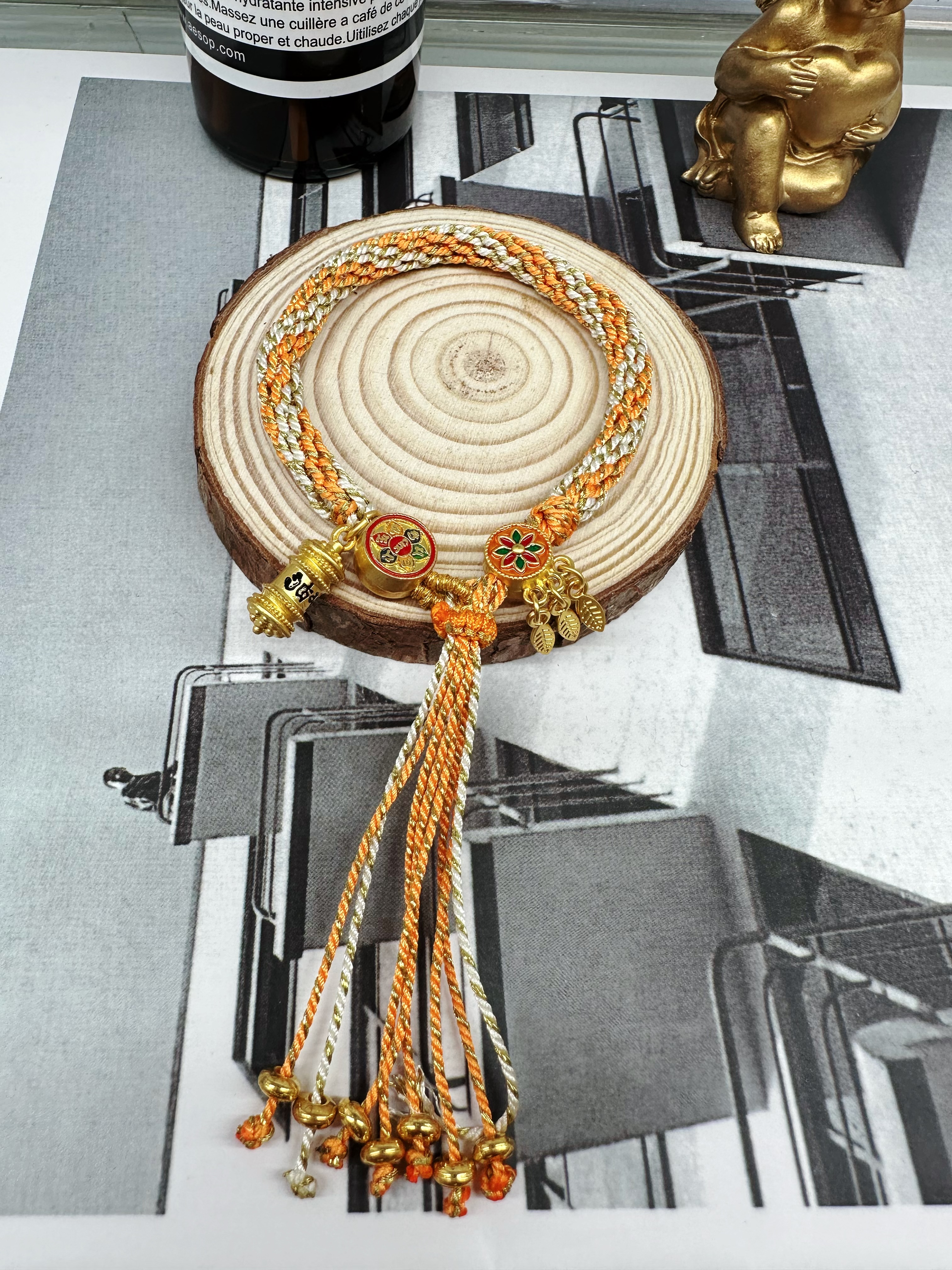 Wholesale of Chinese-style Tibetan hand-woven rope six-character mantra hand-woven Thangka reincarnation bracelets pic 13