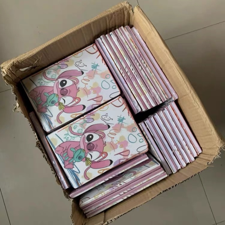 Huijin Stationery's new product is a custom-made Russian purple flower A5 student office supply notebook Application Scenario