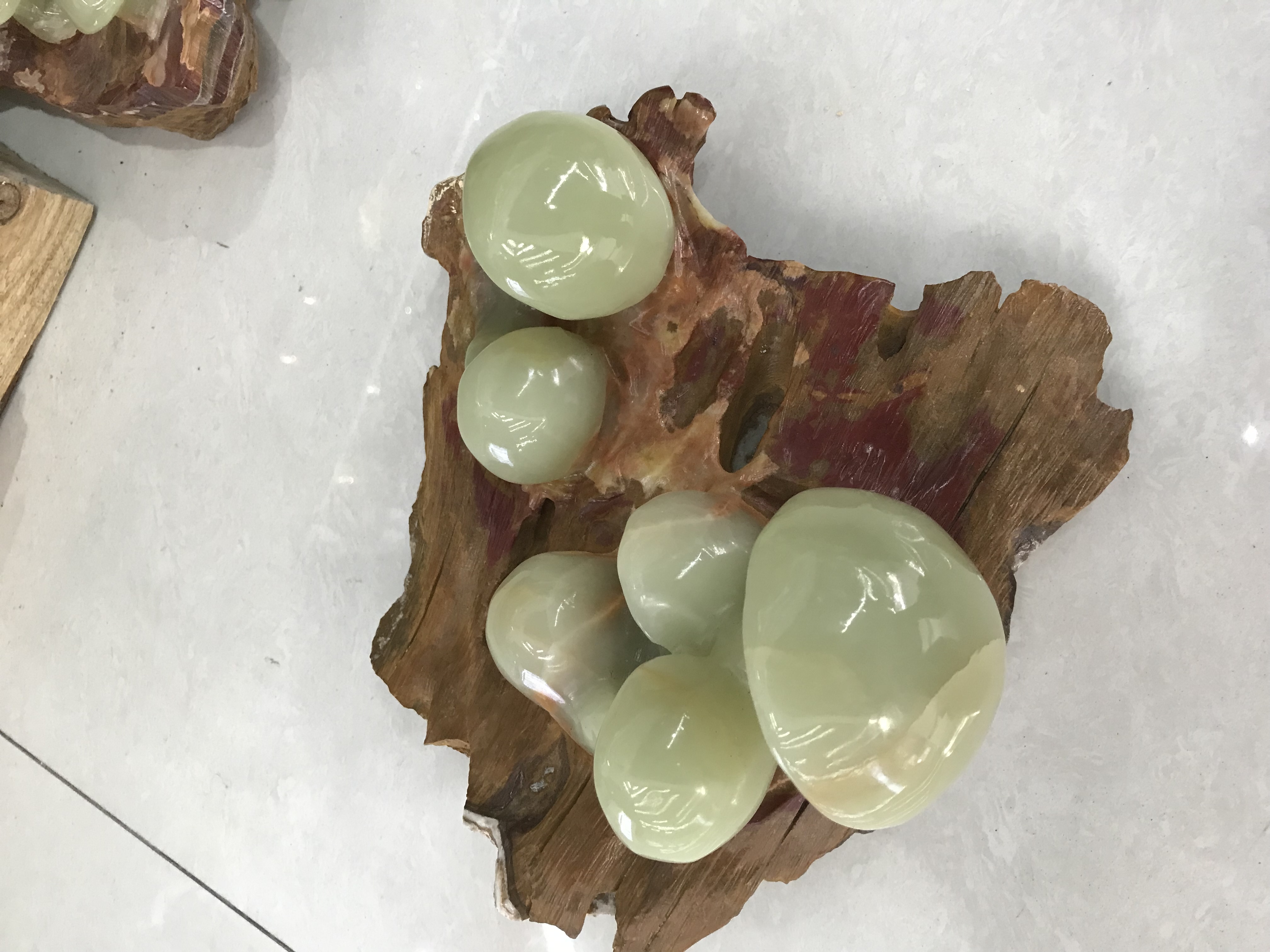 巴基斯坦玉石雕刻摆件#枯木逢春#巴玉产品图