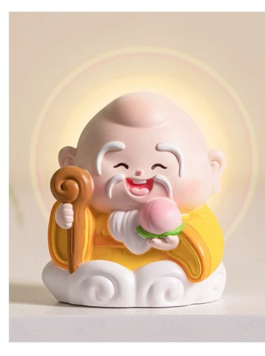 Trendy car ornaments and collectibles. "National trend"