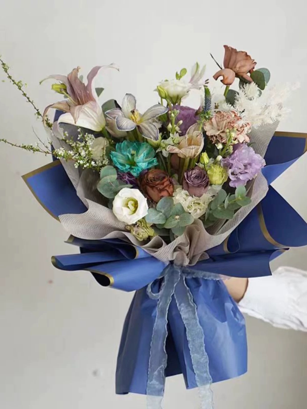 Pengfa Packaging Factory Store Meets Flower Packaging materials, Meets gold edge paper, solid color frame, Ouya paper, special flower wrapping paper for bouquets and flower shops, waterproof flower art wrapping paper, gift wrapping paper