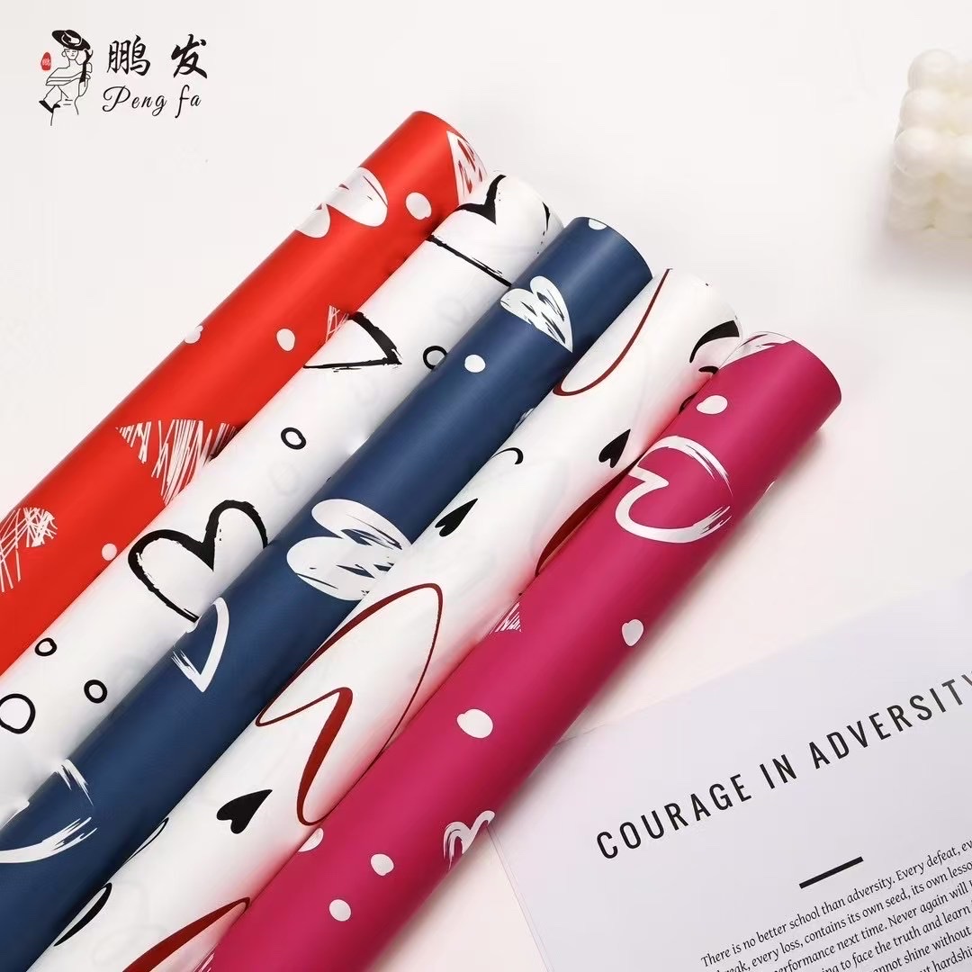 Pengfa Packaging Factory Store's Xinxinxiangyin new popular flower bouquet wrapping paper, Xinxinxiangyin wrapping paper, flower bouquet paper gifts, heart-shaped flower packaging materials, special flower wrapping paper for flower shops, thickened waterproof Ouya paper Application Scenario