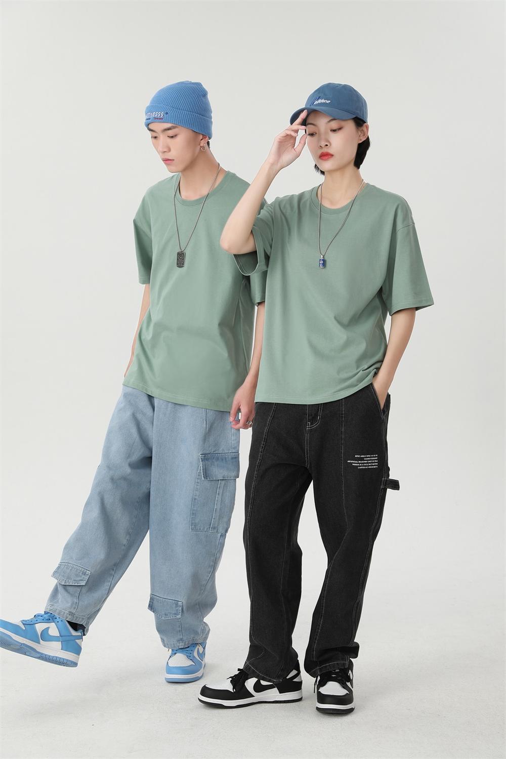 240g/㎡ fabric 100% combed pure cotton short-sleeved T-shirt, a trendy men's and women's same simple and fashionable clothing, comfortable and breathable. Summer short-sleeved T-shirt, a trendy style detail image 19