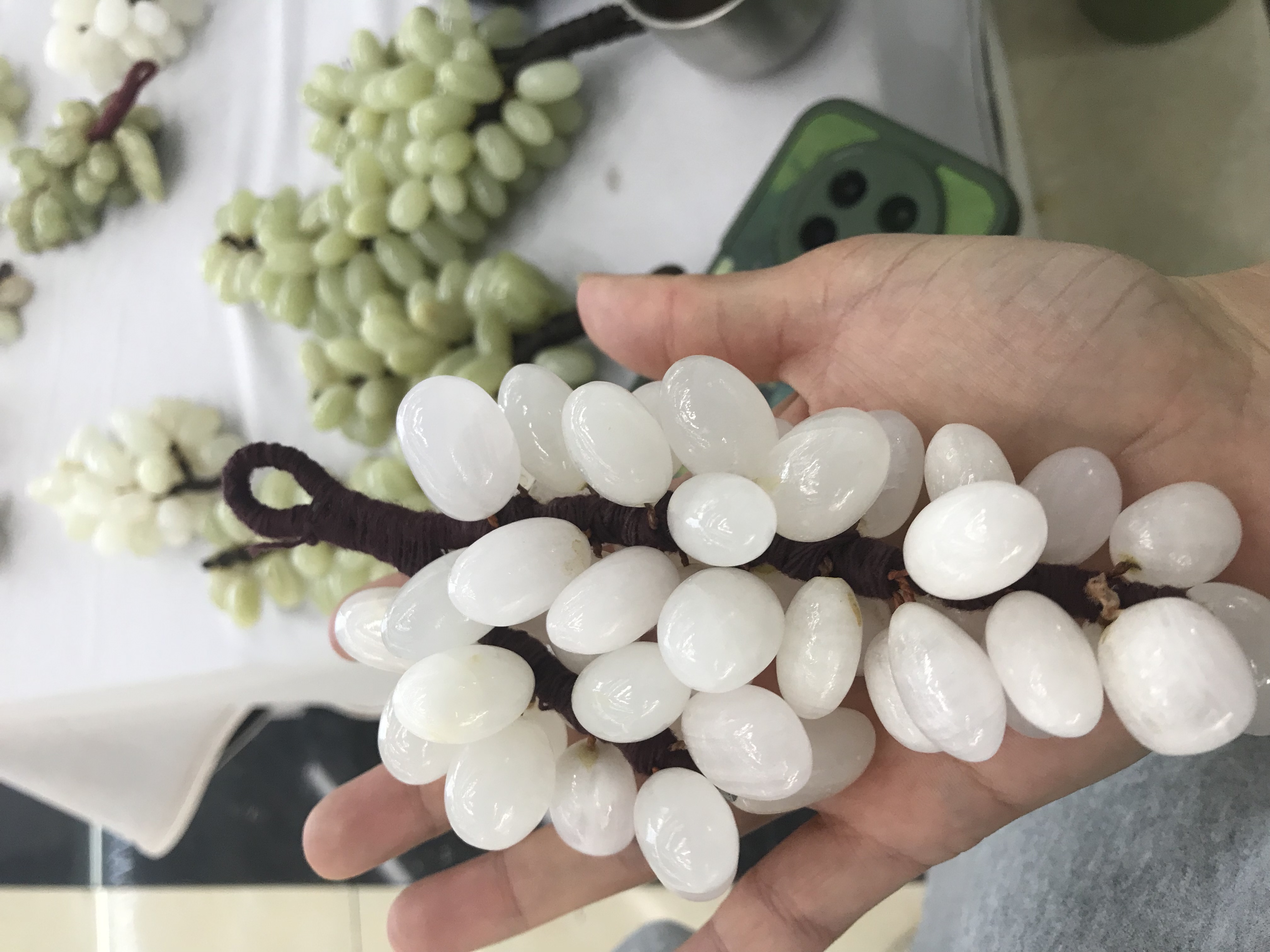 巴基斯坦玉石葡萄摆件