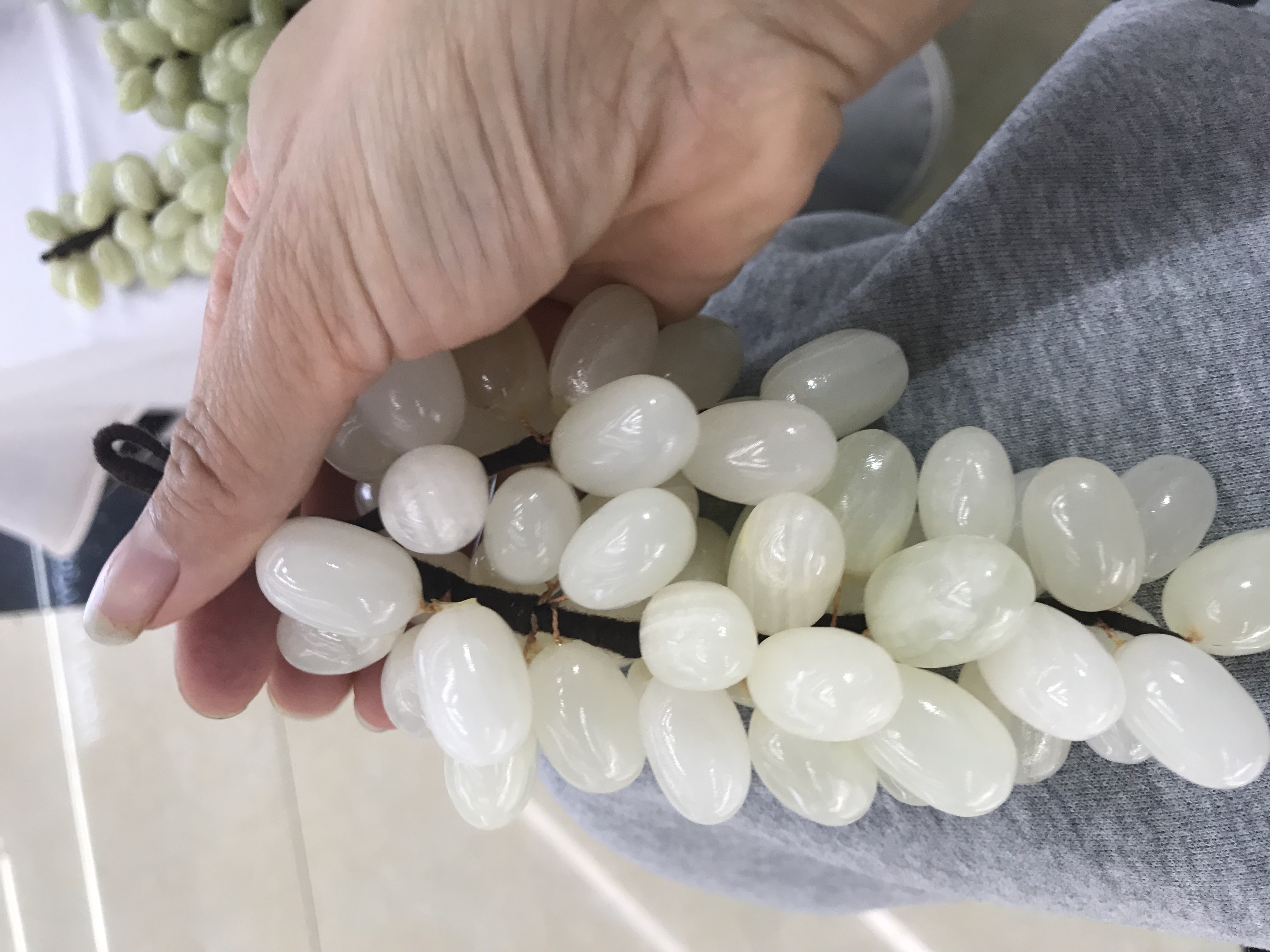 巴基斯坦玉石葡萄摆件详情图4