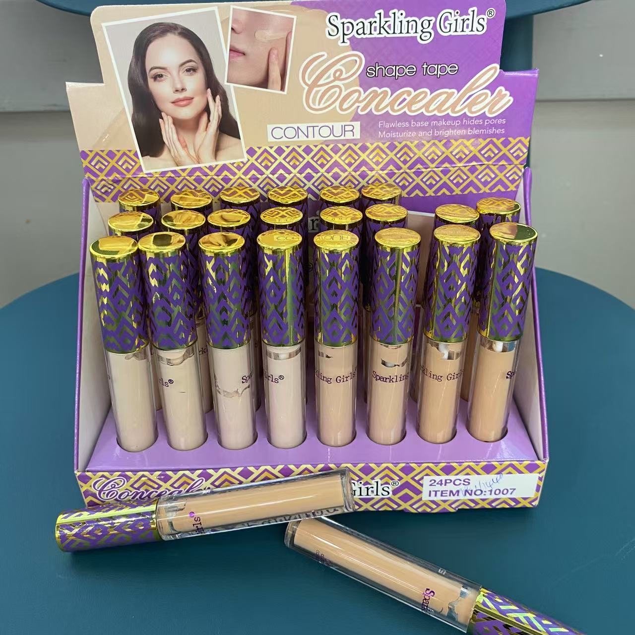 美白精华液护肤品 提亮肤色 深层清洁保湿粉底液 护肤品全套滋养修复